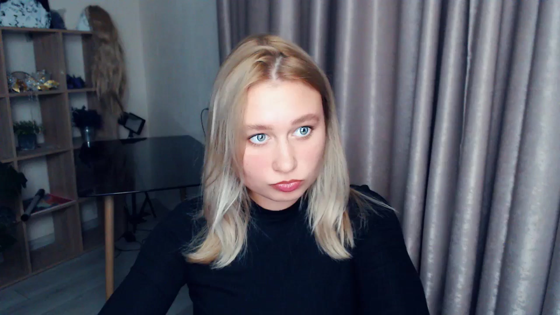 Gallery image thumbnail from Kukla_kolduna's myfreecams stream on, 11/19/2025, 17:10 image 11 of 20