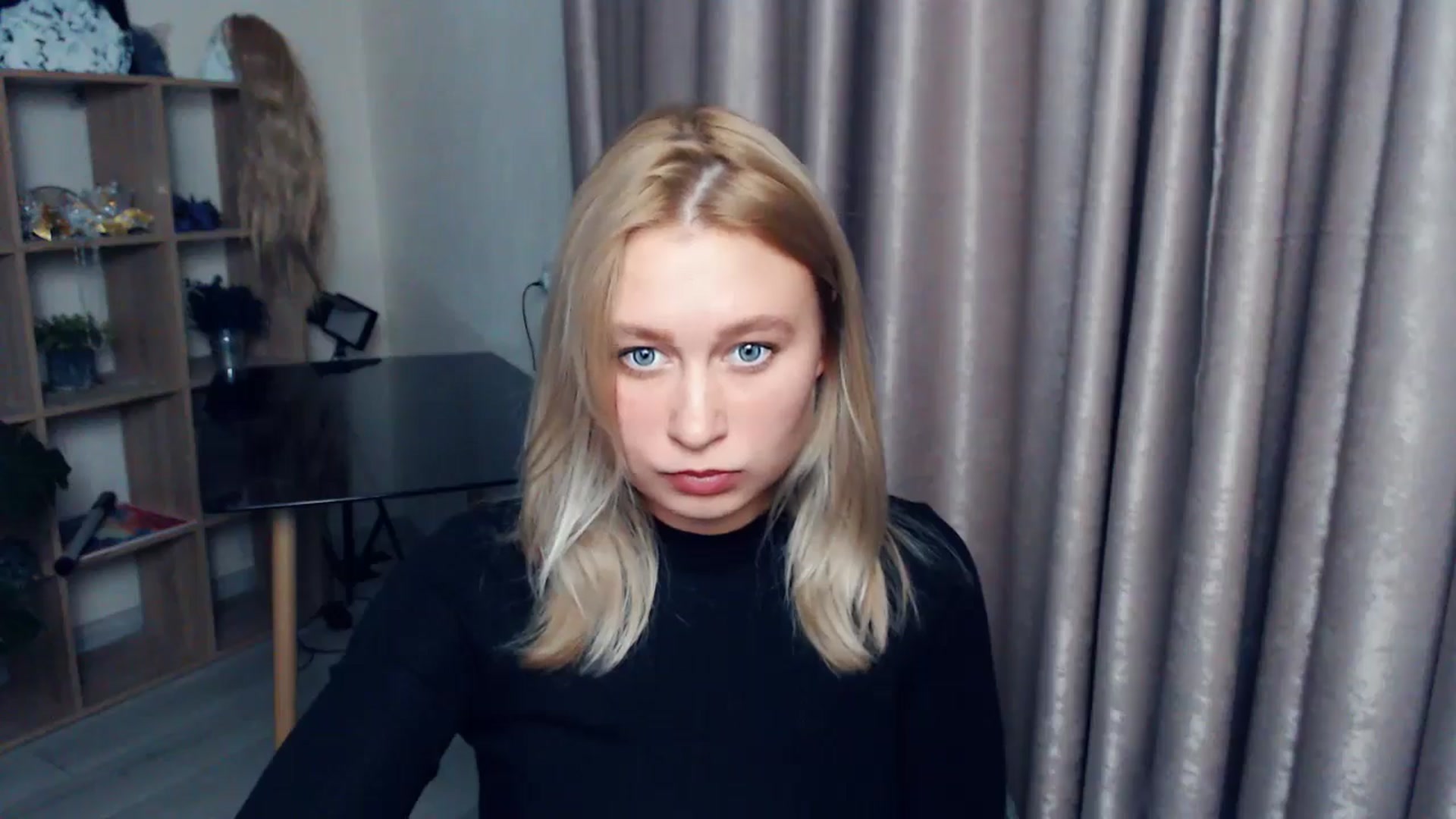 Gallery image thumbnail from Kukla_kolduna's myfreecams stream on, 11/19/2025, 17:10 image 17 of 20