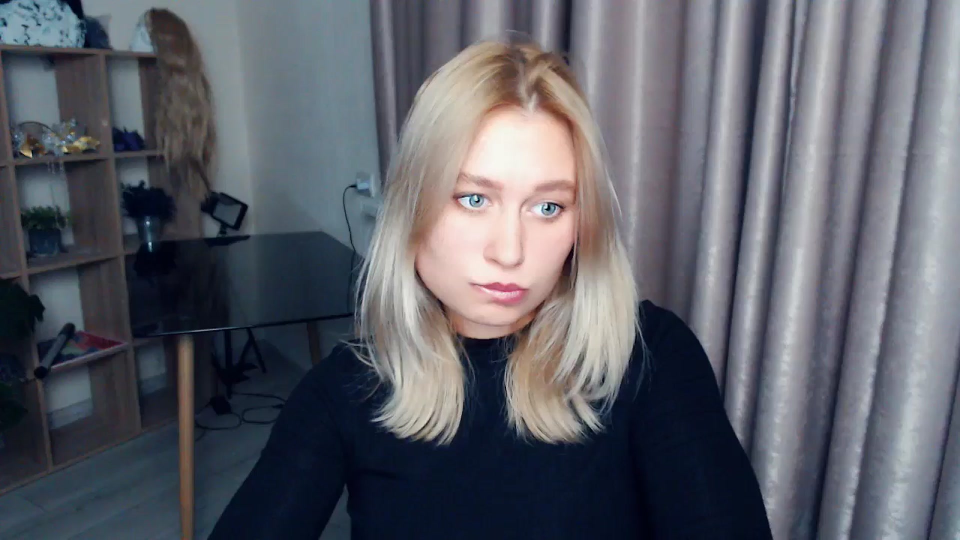 Gallery image thumbnail from Kukla_kolduna's myfreecams stream on, 11/19/2025, 18:11 image 19 of 20