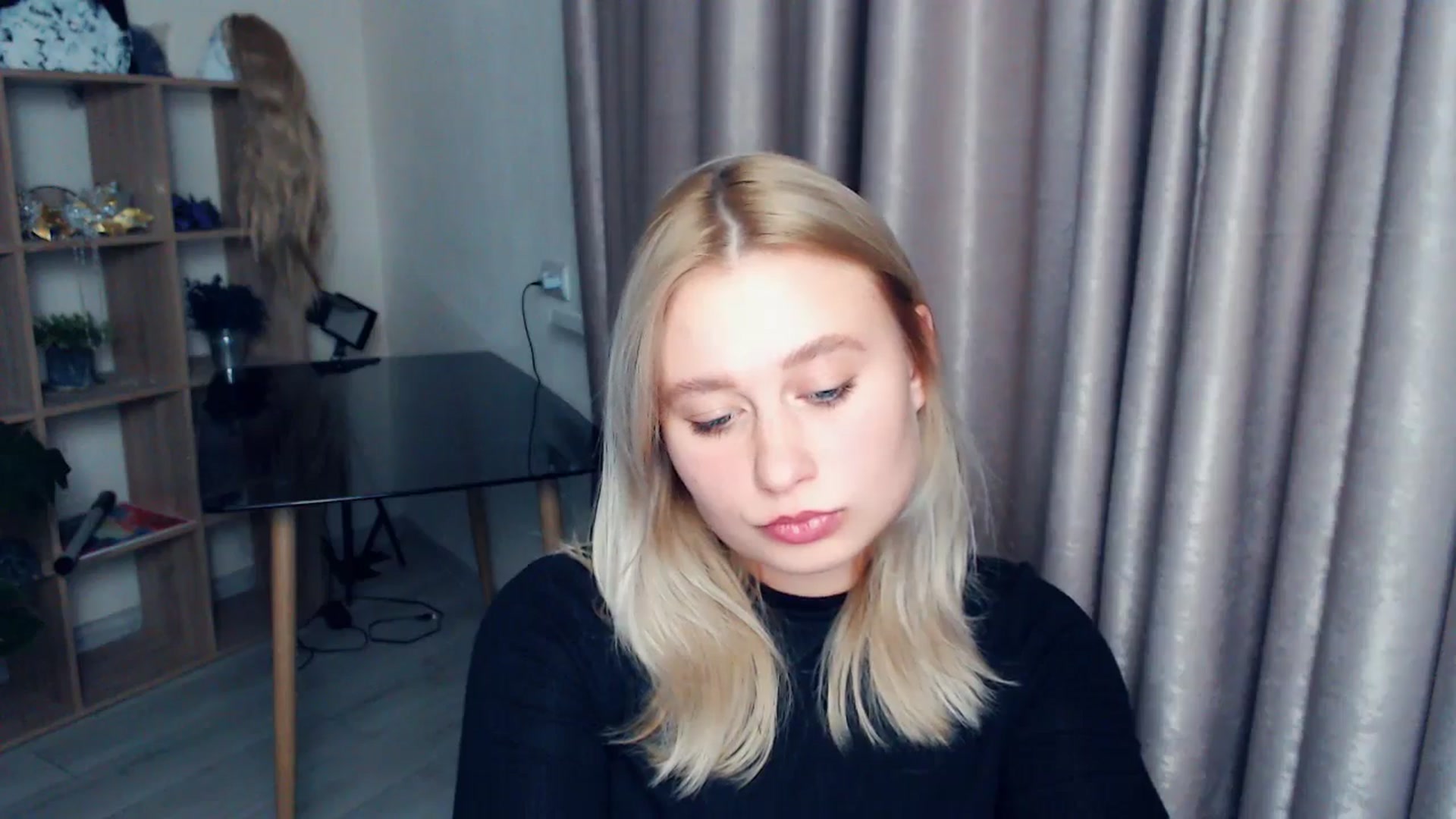 Gallery image thumbnail from Kukla_kolduna's myfreecams stream on, 11/19/2025, 18:11 image 12 of 20