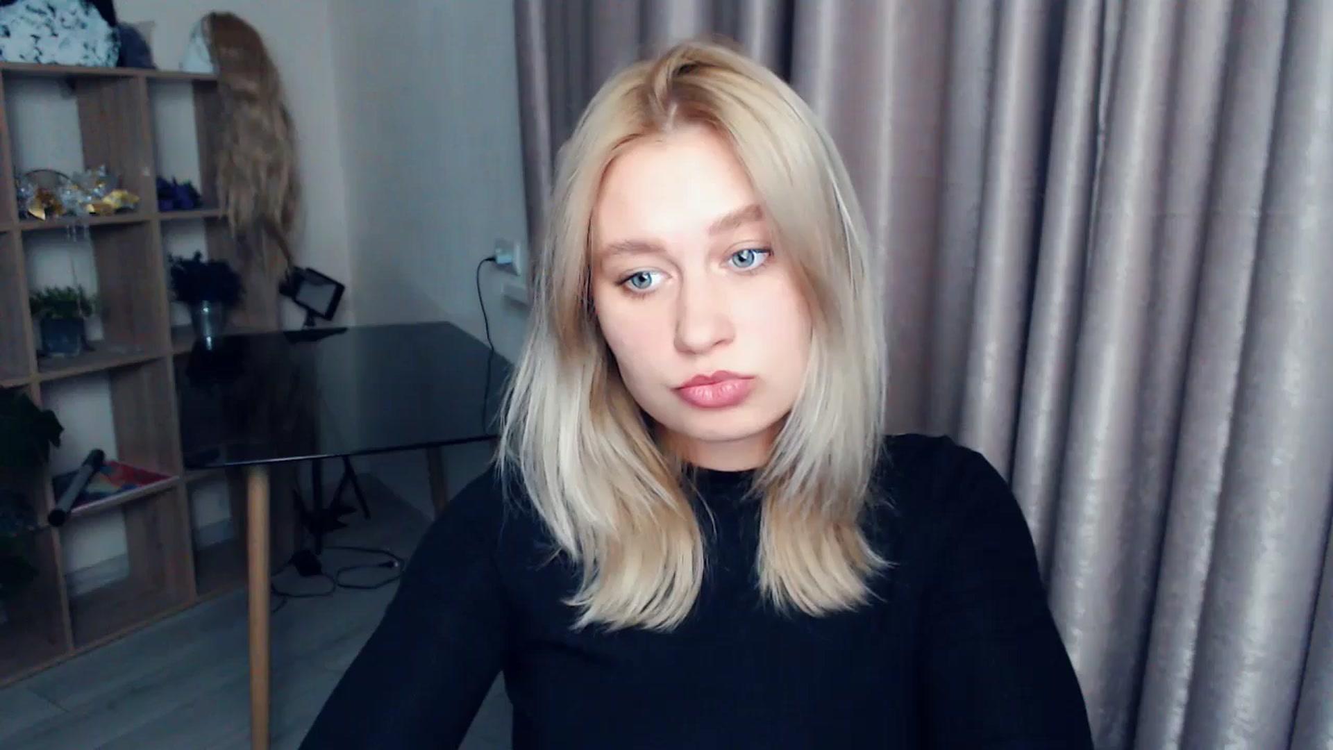 Gallery image thumbnail from Kukla_kolduna's myfreecams stream on, 11/19/2025, 18:11 image 18 of 20