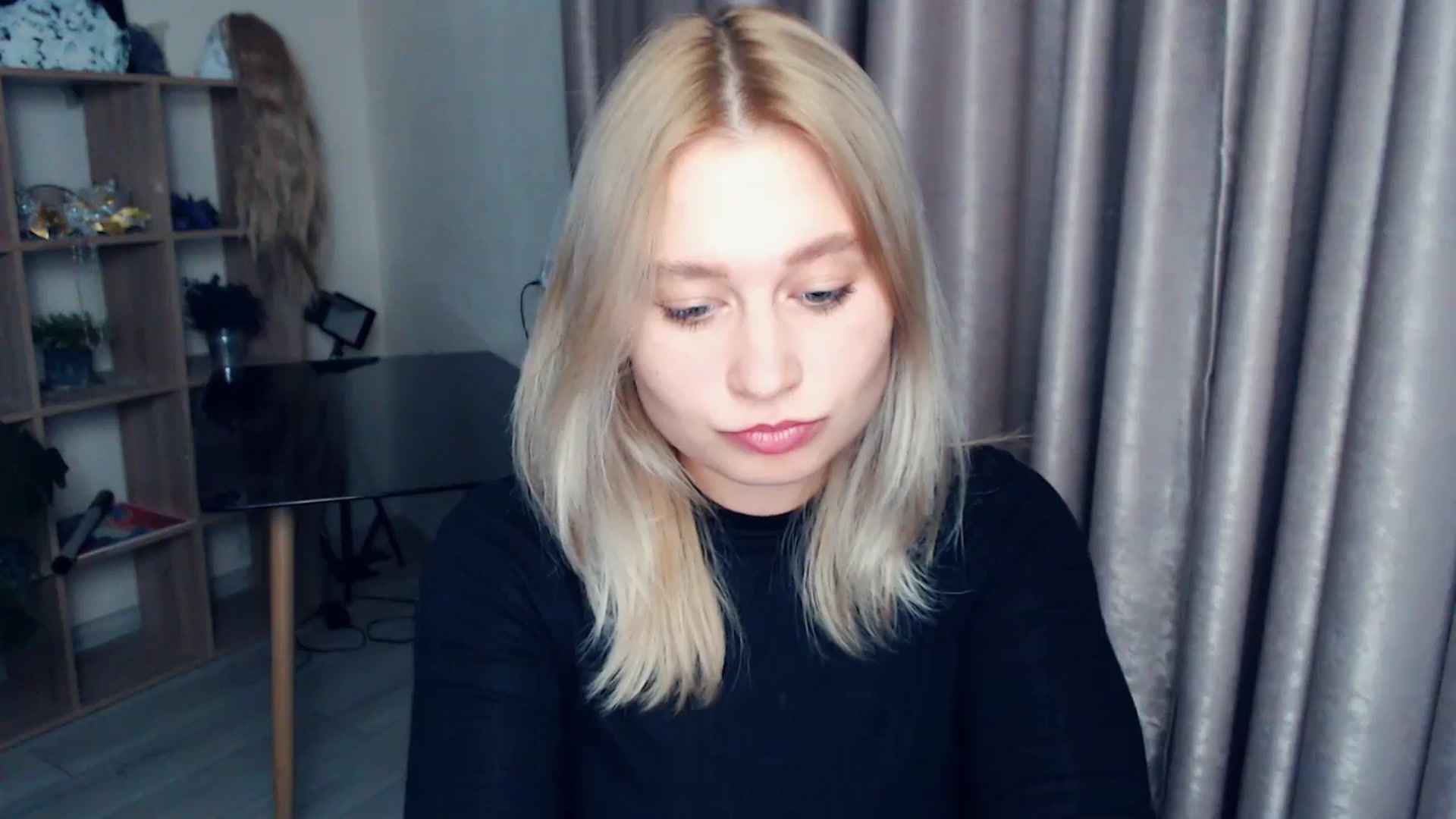 Gallery image thumbnail from Kukla_kolduna's myfreecams stream on, 11/19/2025, 18:55 image 8 of 20