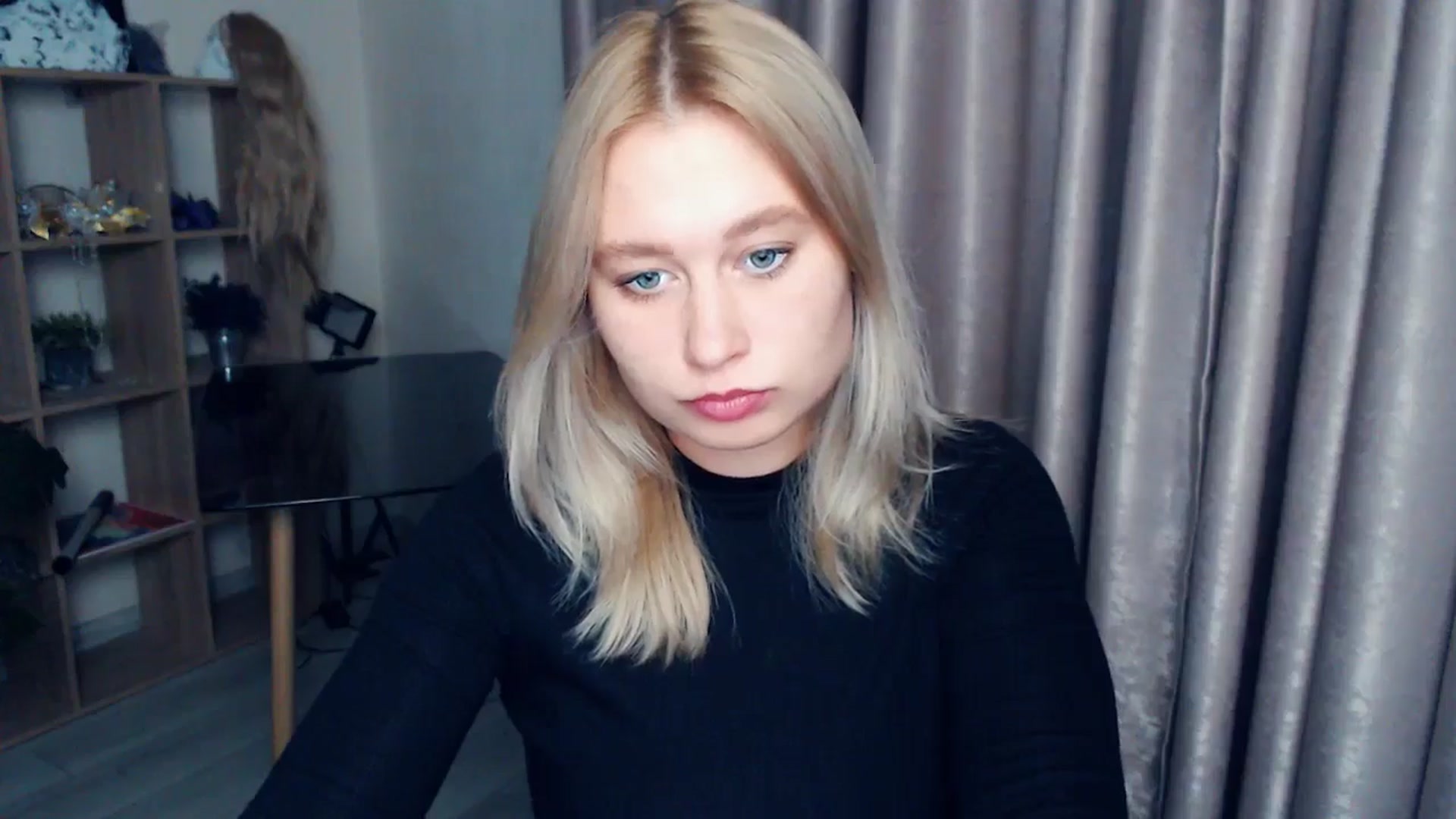 Gallery image thumbnail from Kukla_kolduna's myfreecams stream on, 11/19/2025, 18:55 image 7 of 20