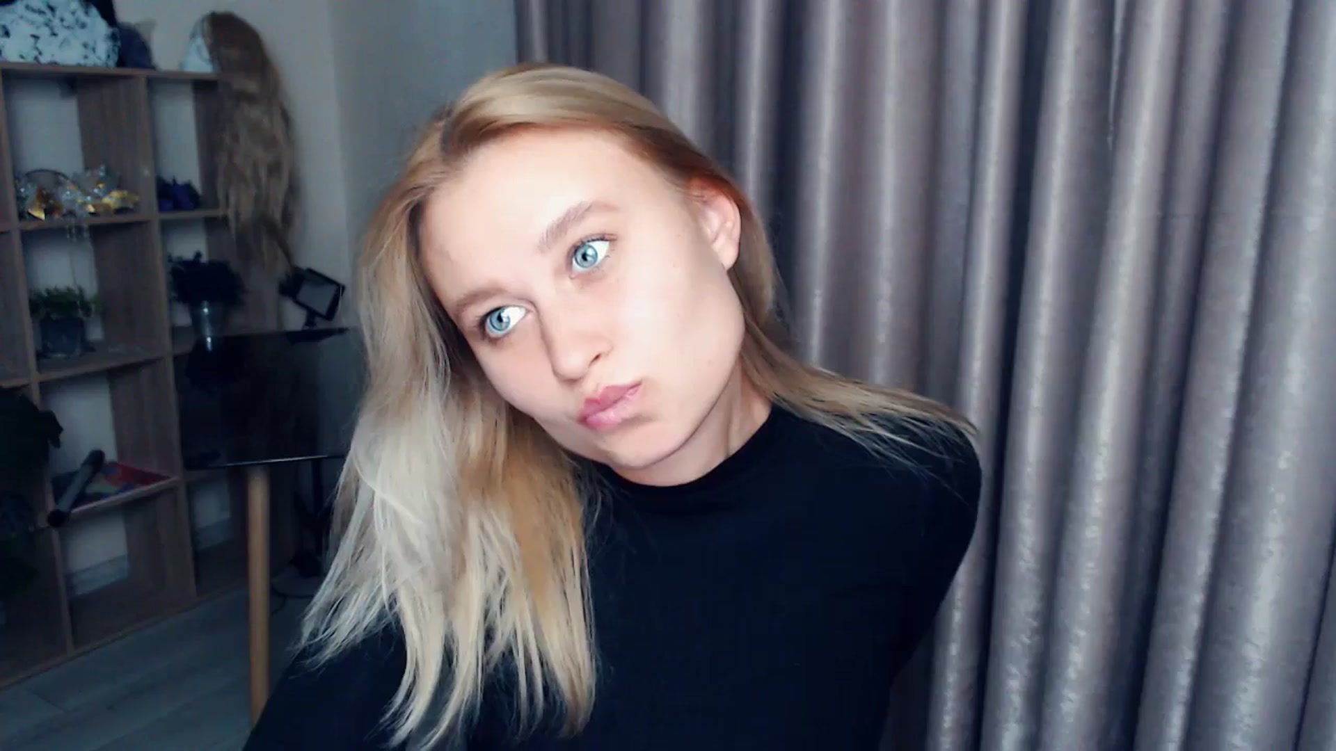 Gallery image thumbnail from Kukla_kolduna's myfreecams stream on, 11/19/2025, 18:55 image 17 of 20