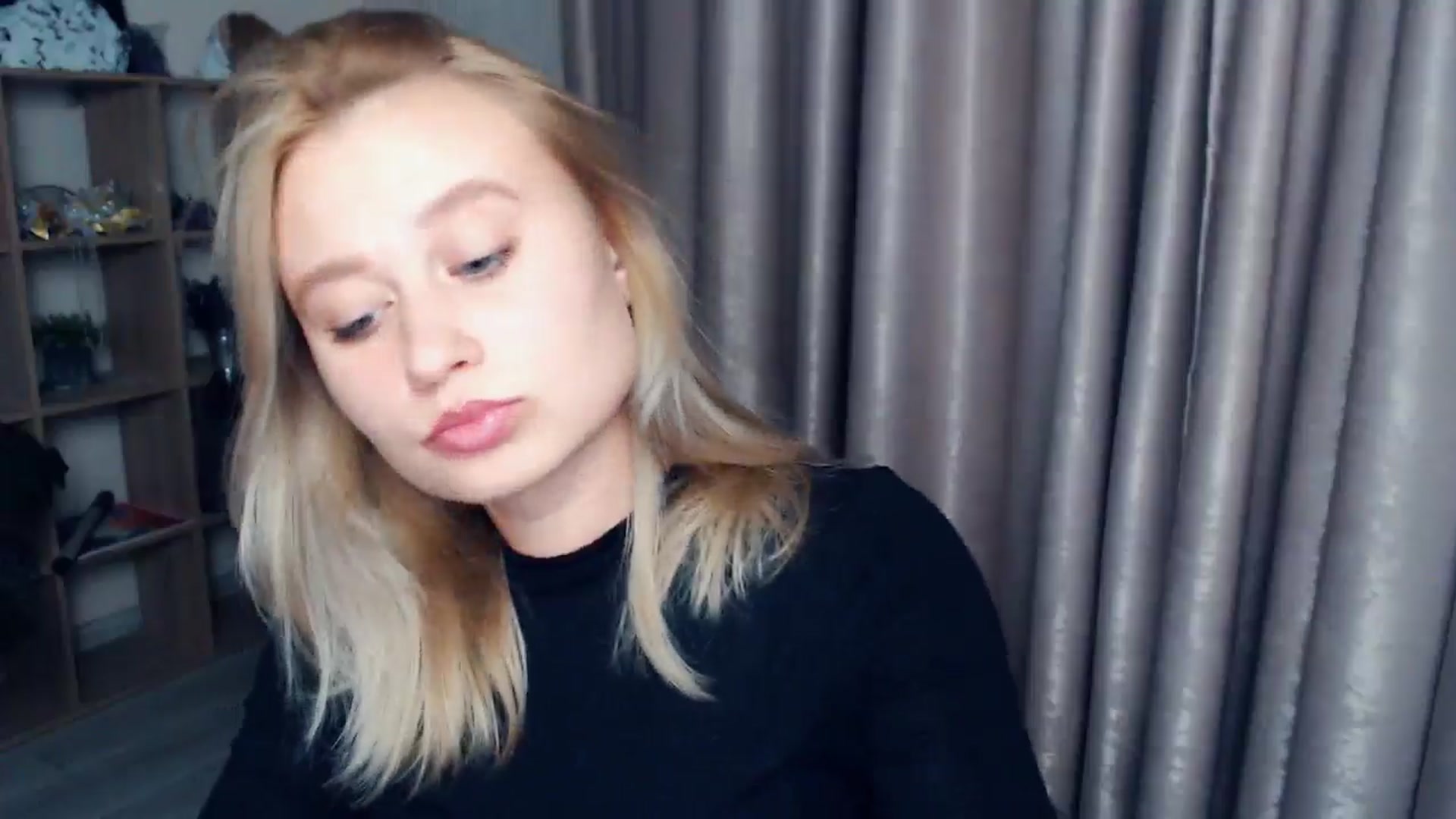 Gallery image thumbnail from Kukla_kolduna's myfreecams stream on, 11/19/2025, 18:55 image 4 of 20