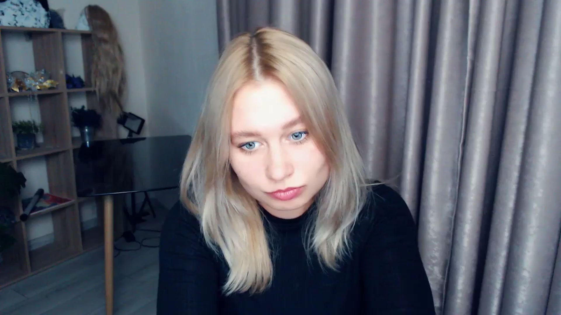 Gallery image thumbnail from Kukla_kolduna's myfreecams stream on, 11/19/2025, 18:55 image 10 of 20