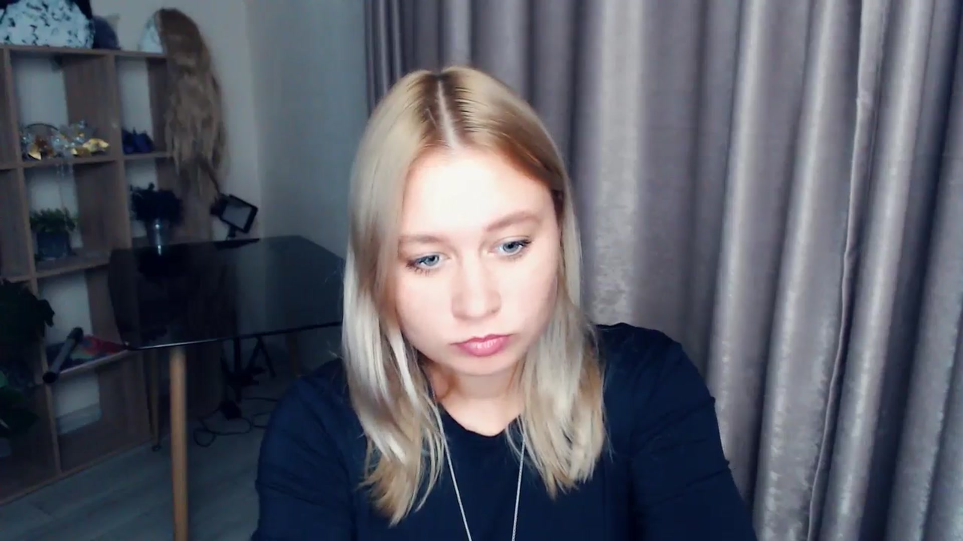 Gallery image thumbnail from Kukla_kolduna's myfreecams stream on, 11/20/2025, 18:19 image 4 of 20