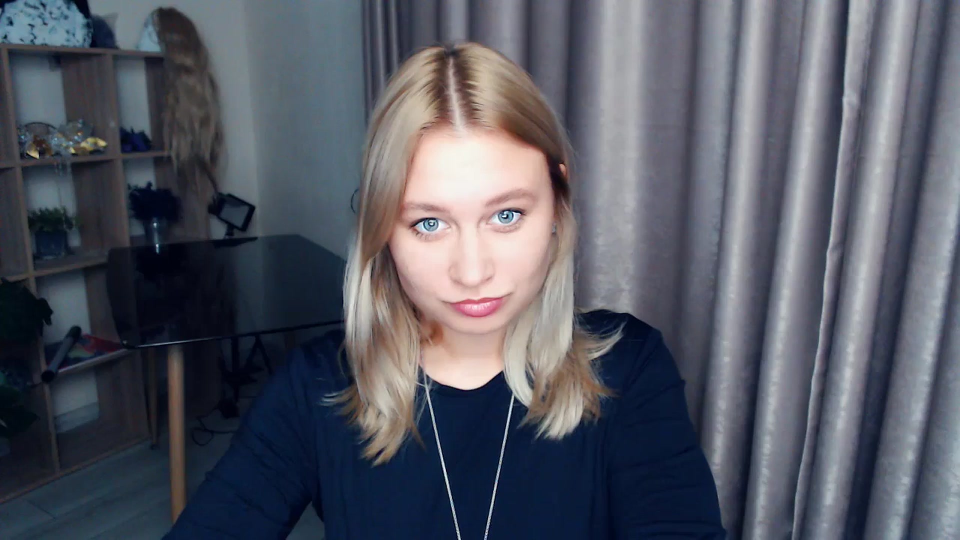 Gallery image thumbnail from Kukla_kolduna's myfreecams stream on, 11/20/2025, 18:19 image 9 of 20
