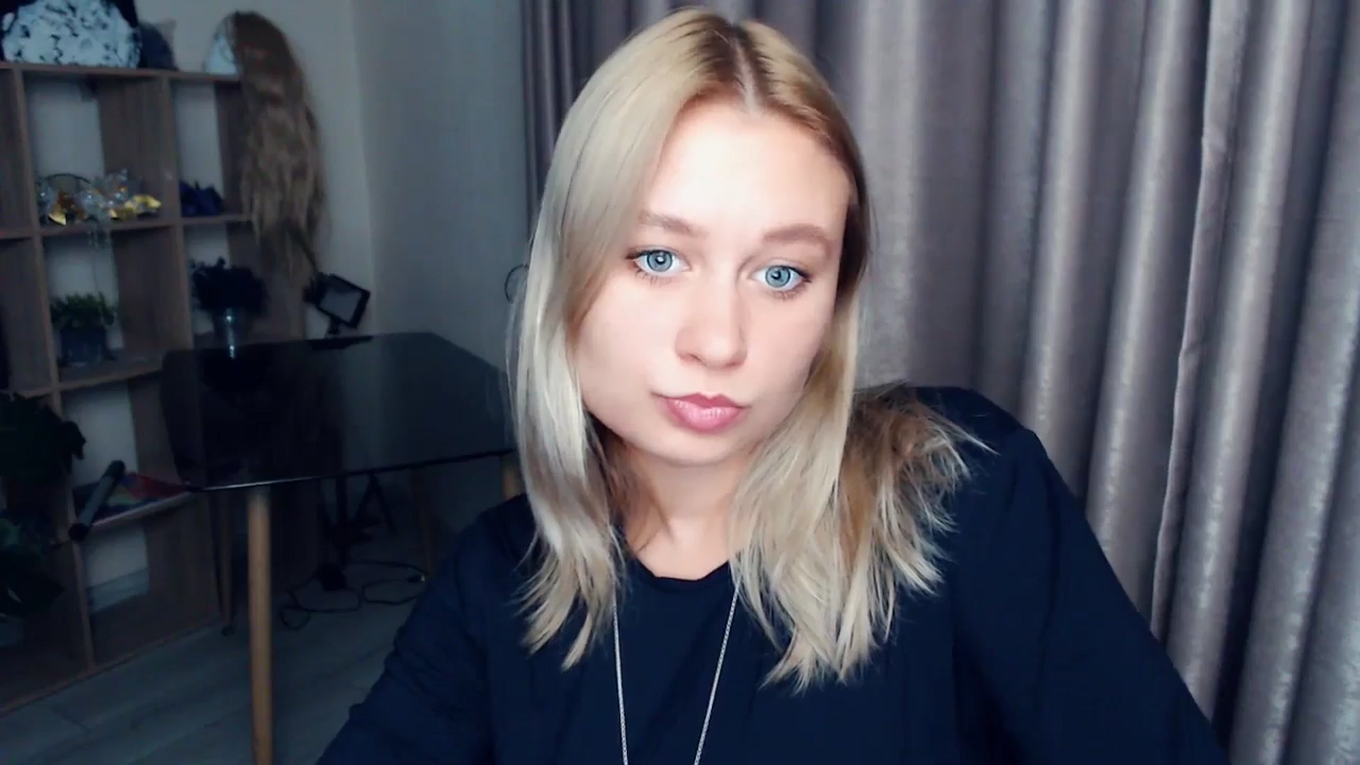 Gallery image thumbnail from Kukla_kolduna's myfreecams stream on, 11/20/2025, 18:19 image 19 of 20