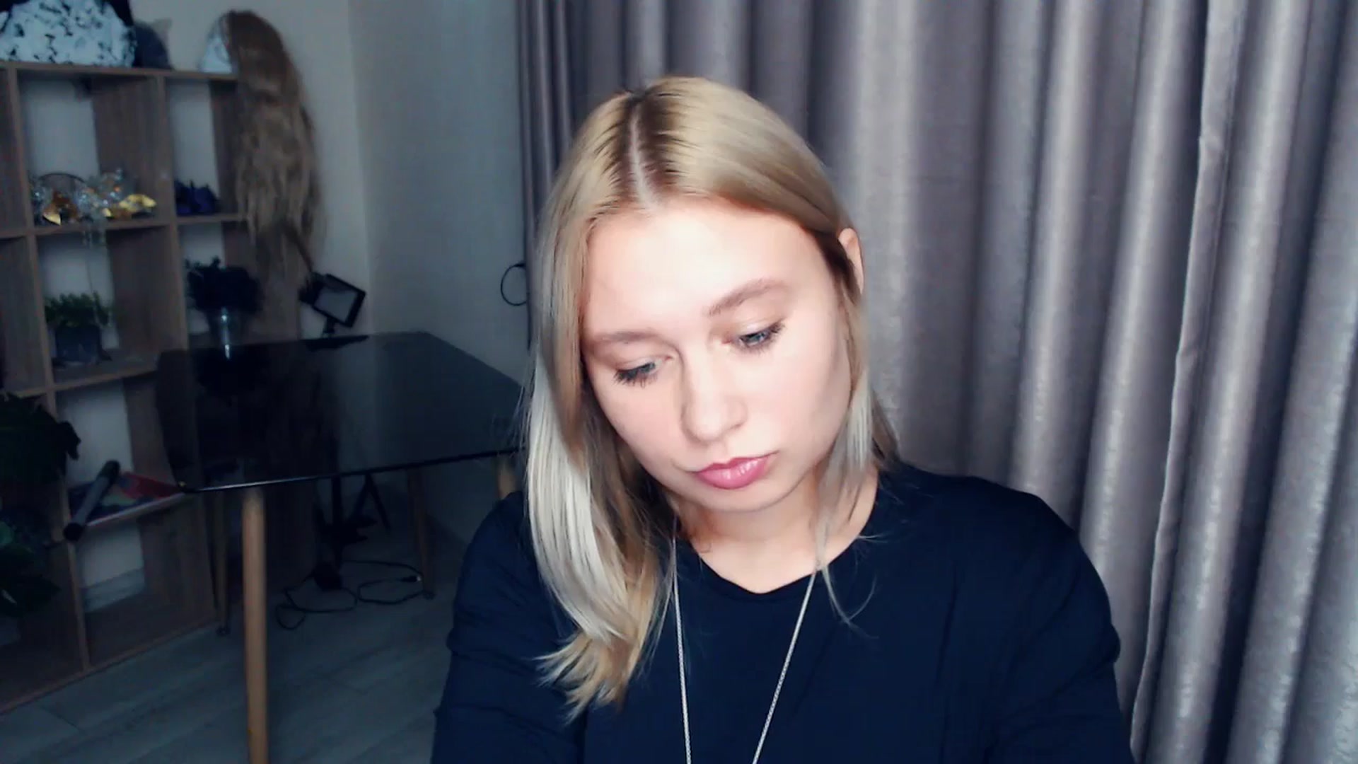 Gallery image thumbnail from Kukla_kolduna's myfreecams stream on, 11/20/2025, 18:19 image 15 of 20