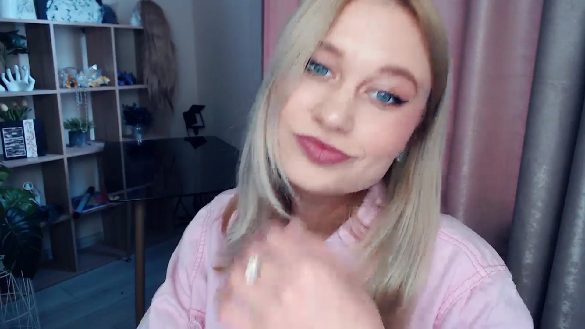 Gallery image thumbnail from Kukla_kolduna's myfreecams stream on, 11/22/2025, 10:04 image 6 of 20