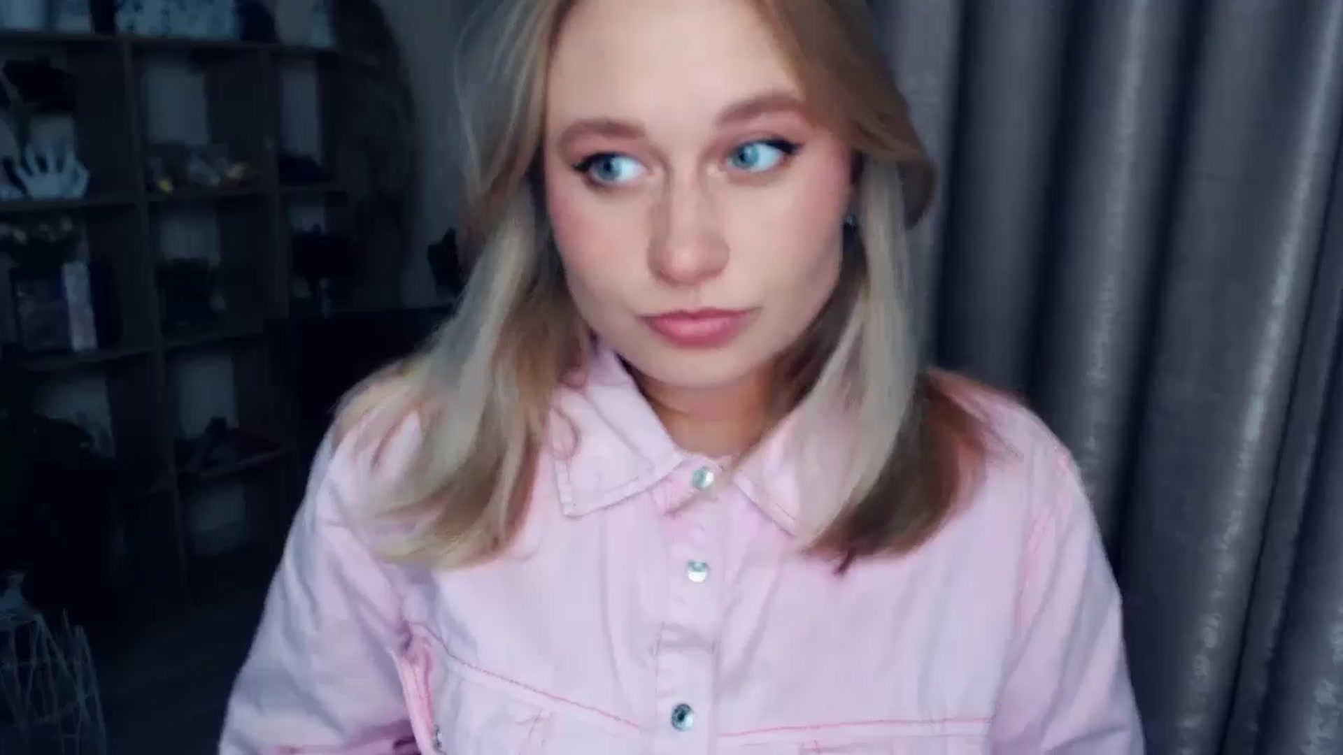 Gallery image thumbnail from Kukla_kolduna's myfreecams stream on, 11/22/2025, 17:15 image 10 of 20