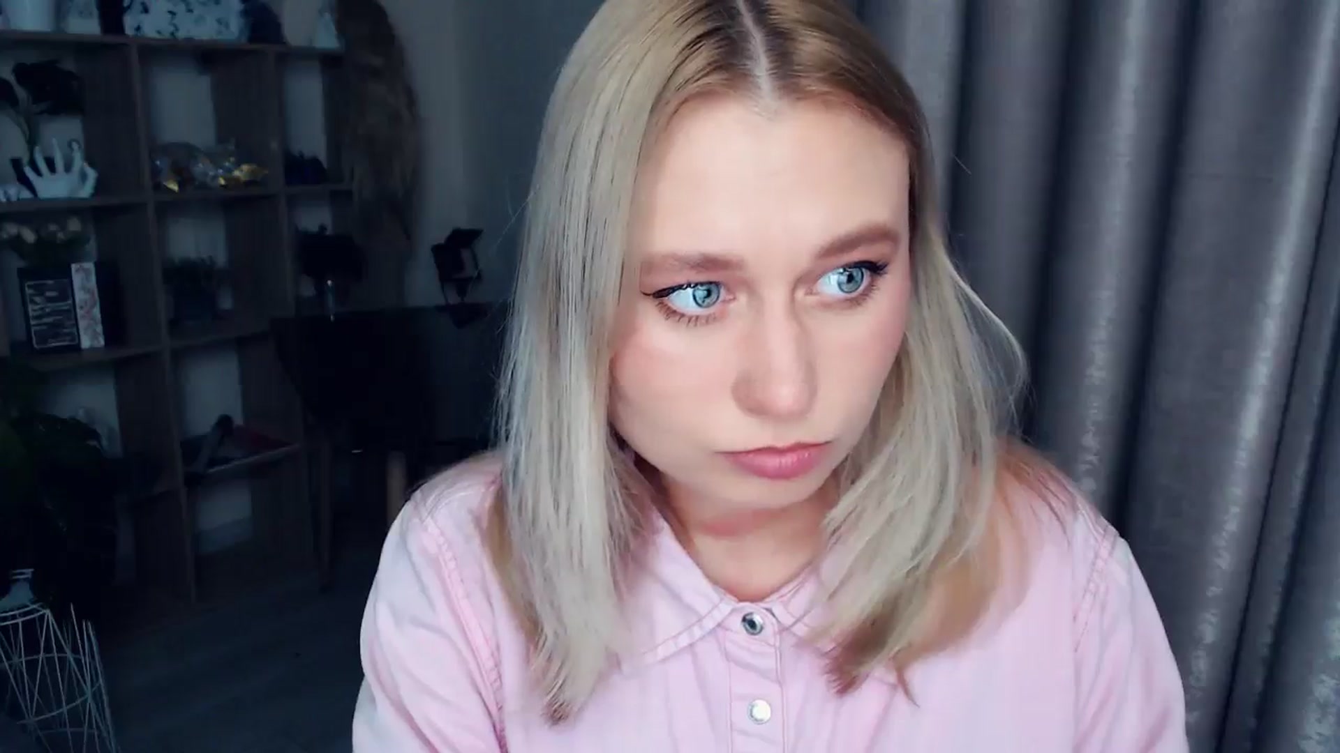 Gallery image thumbnail from Kukla_kolduna's myfreecams stream on, 11/22/2025, 17:15 image 3 of 20