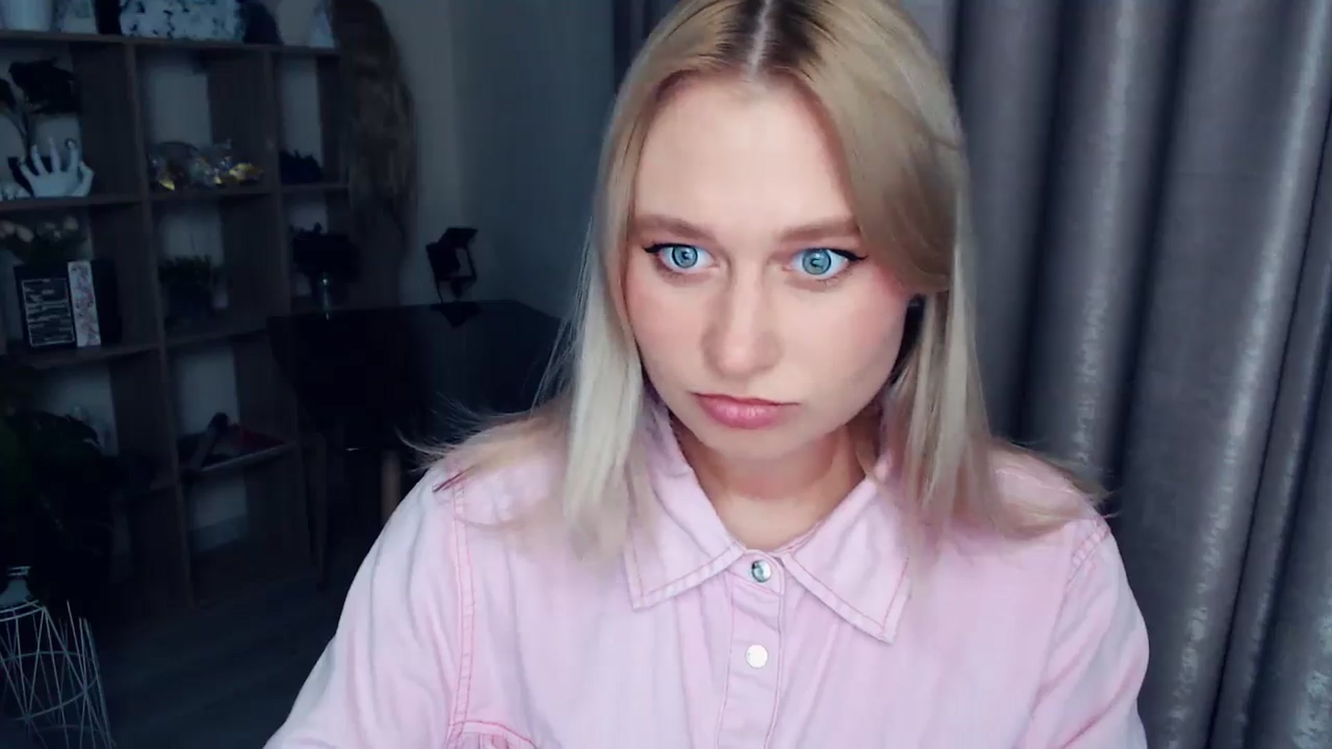 Gallery image thumbnail from Kukla_kolduna's myfreecams stream on, 11/22/2025, 17:15 image 14 of 20