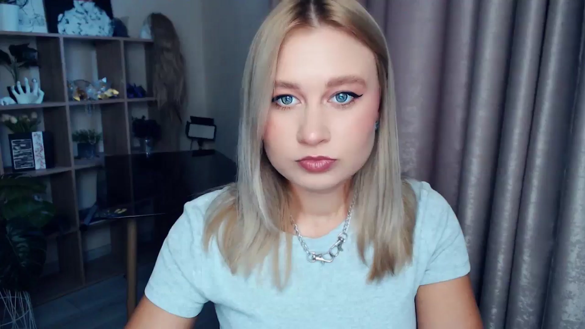 Gallery image thumbnail from Kukla_kolduna's myfreecams stream on, 11/23/2025, 08:16 image 8 of 20