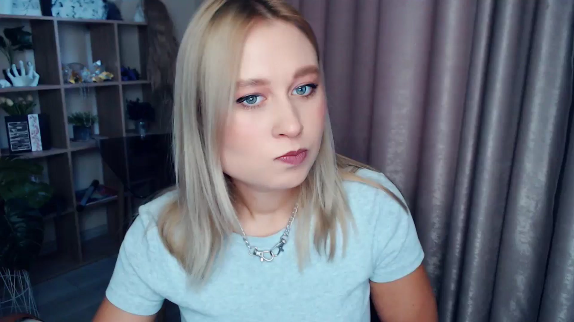 Gallery image thumbnail from Kukla_kolduna's myfreecams stream on, 11/23/2025, 09:47 image 5 of 20