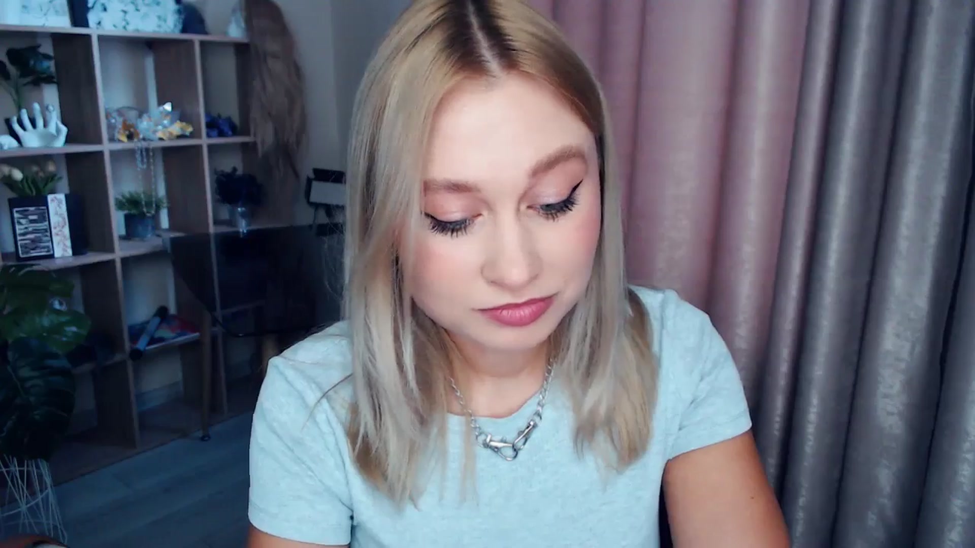 Gallery image thumbnail from Kukla_kolduna's myfreecams stream on, 11/23/2025, 09:47 image 18 of 20