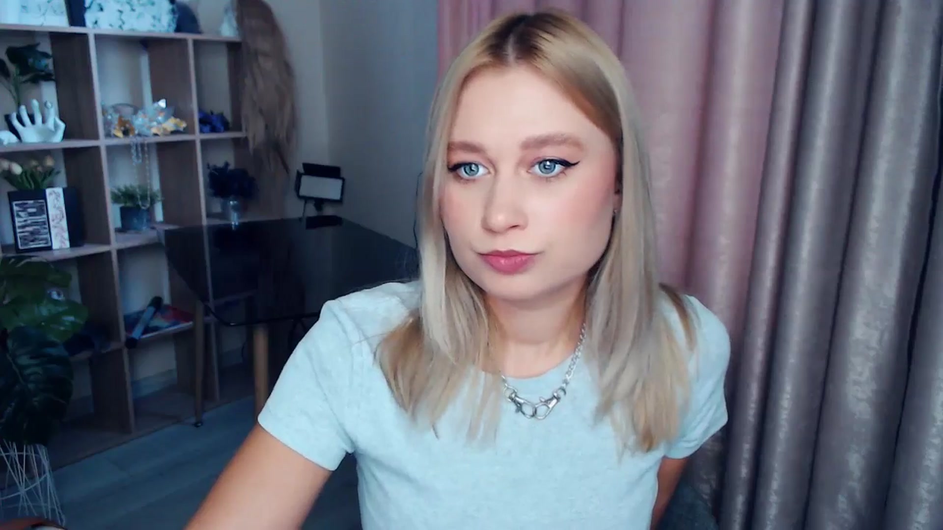 Gallery image thumbnail from Kukla_kolduna's myfreecams stream on, 11/23/2025, 09:47 image 20 of 20