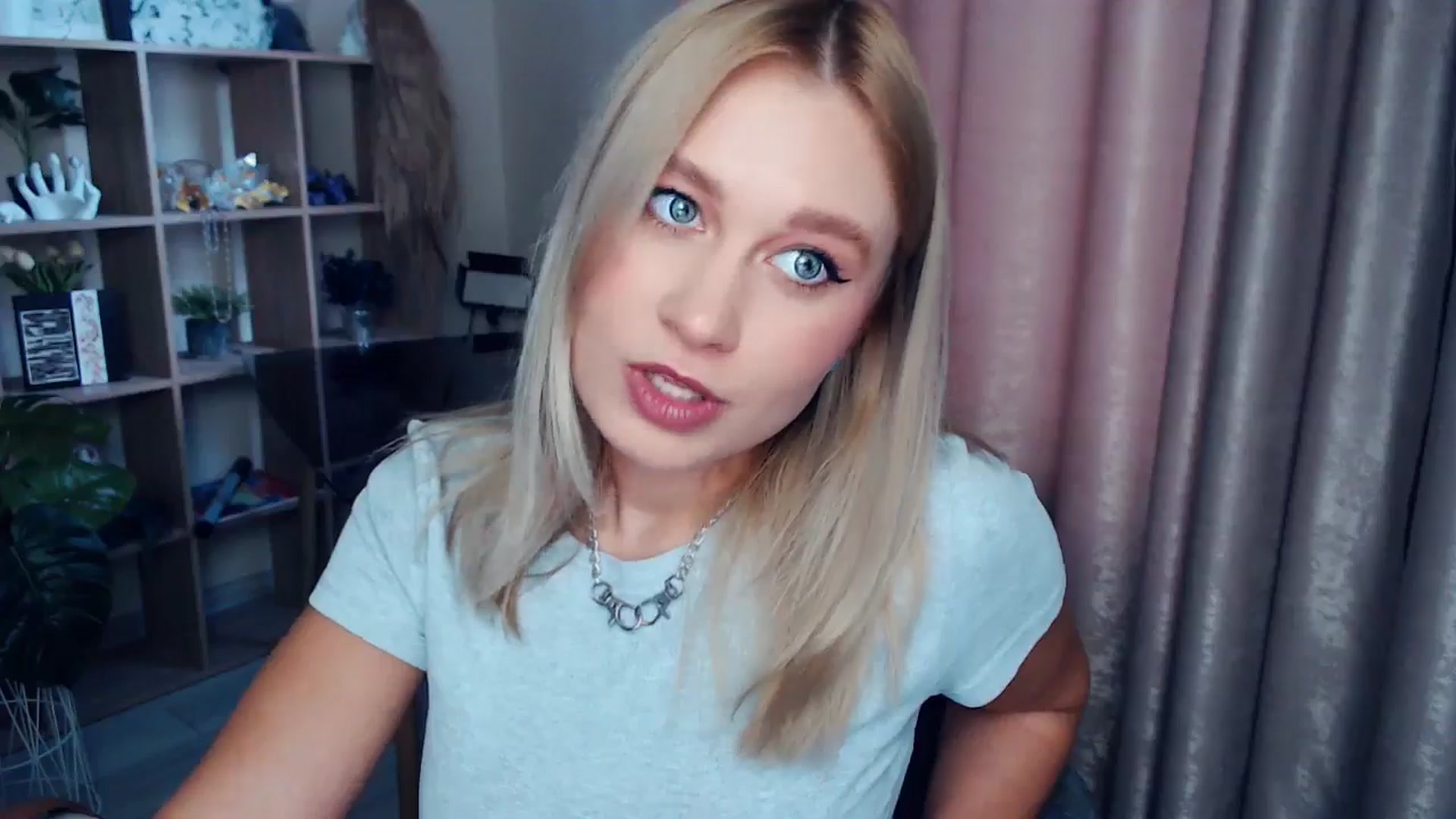 Gallery image thumbnail from Kukla_kolduna's myfreecams stream on, 11/23/2025, 09:47 image 12 of 20