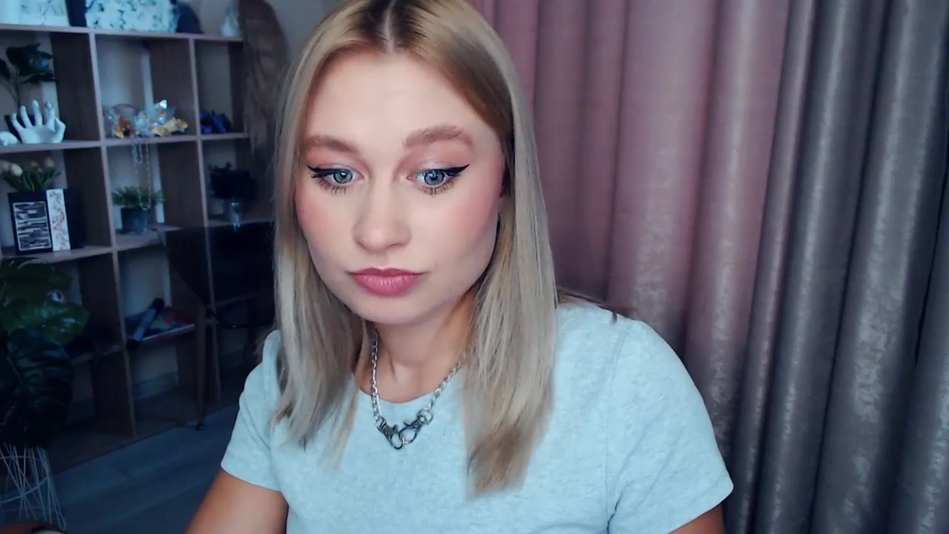 Gallery image thumbnail from Kukla_kolduna's myfreecams stream on, 11/23/2025, 09:47 image 16 of 20