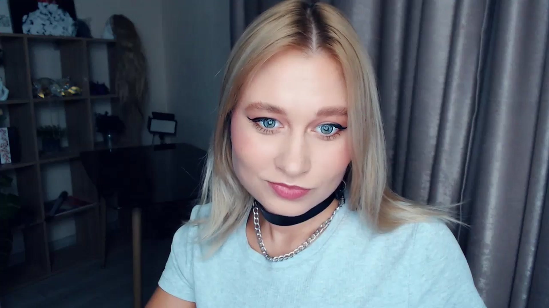 Gallery image thumbnail from Kukla_kolduna's myfreecams stream on, 11/23/2025, 15:19 image 10 of 20