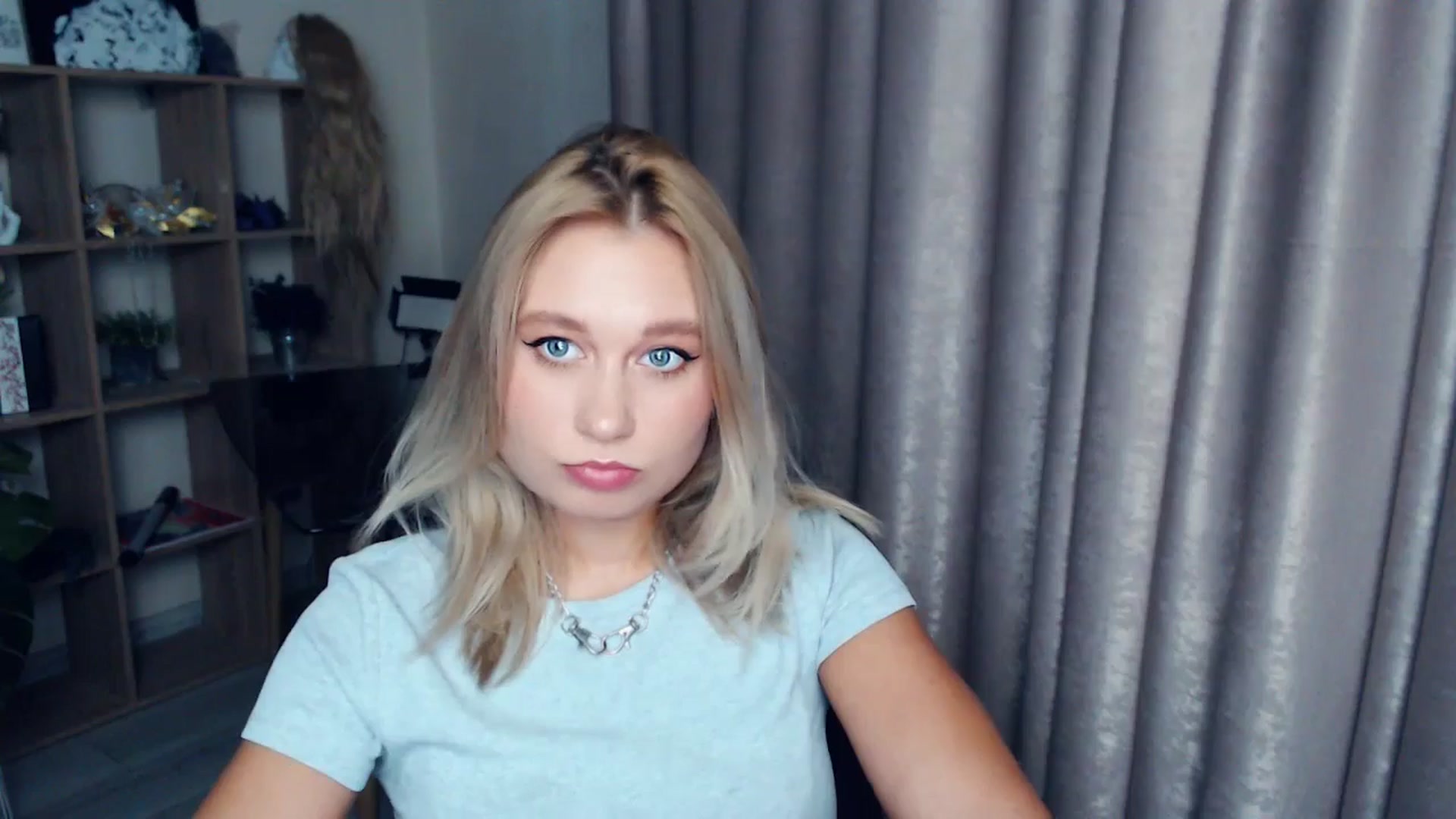 Gallery image thumbnail from Kukla_kolduna's myfreecams stream on, 11/23/2025, 15:19 image 15 of 20