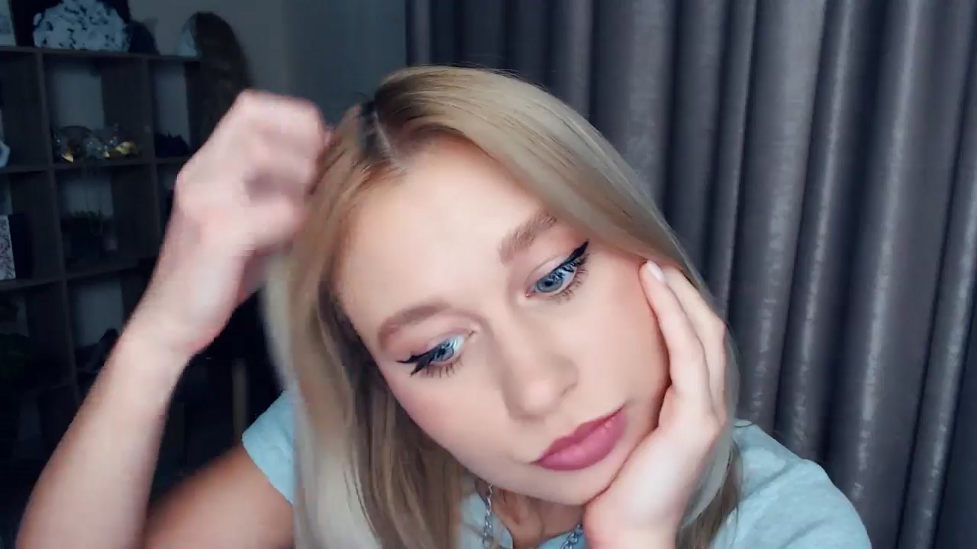 Gallery image thumbnail from Kukla_kolduna's myfreecams stream on, 11/23/2025, 16:53 image 20 of 20