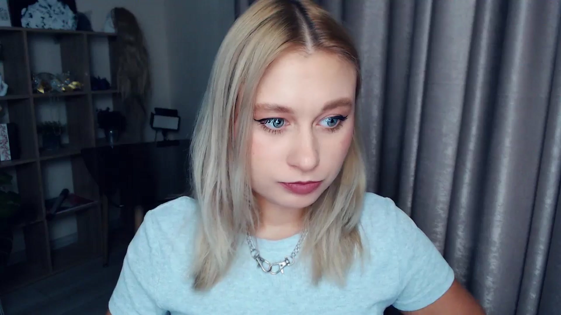 Gallery image thumbnail from Kukla_kolduna's myfreecams stream on, 11/23/2025, 16:53 image 3 of 20