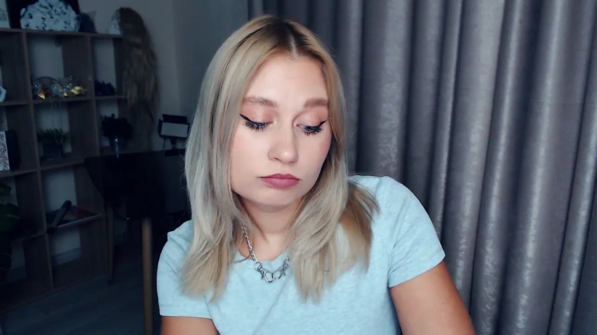 Gallery image thumbnail from Kukla_kolduna's myfreecams stream on, 11/23/2025, 16:53 image 18 of 20