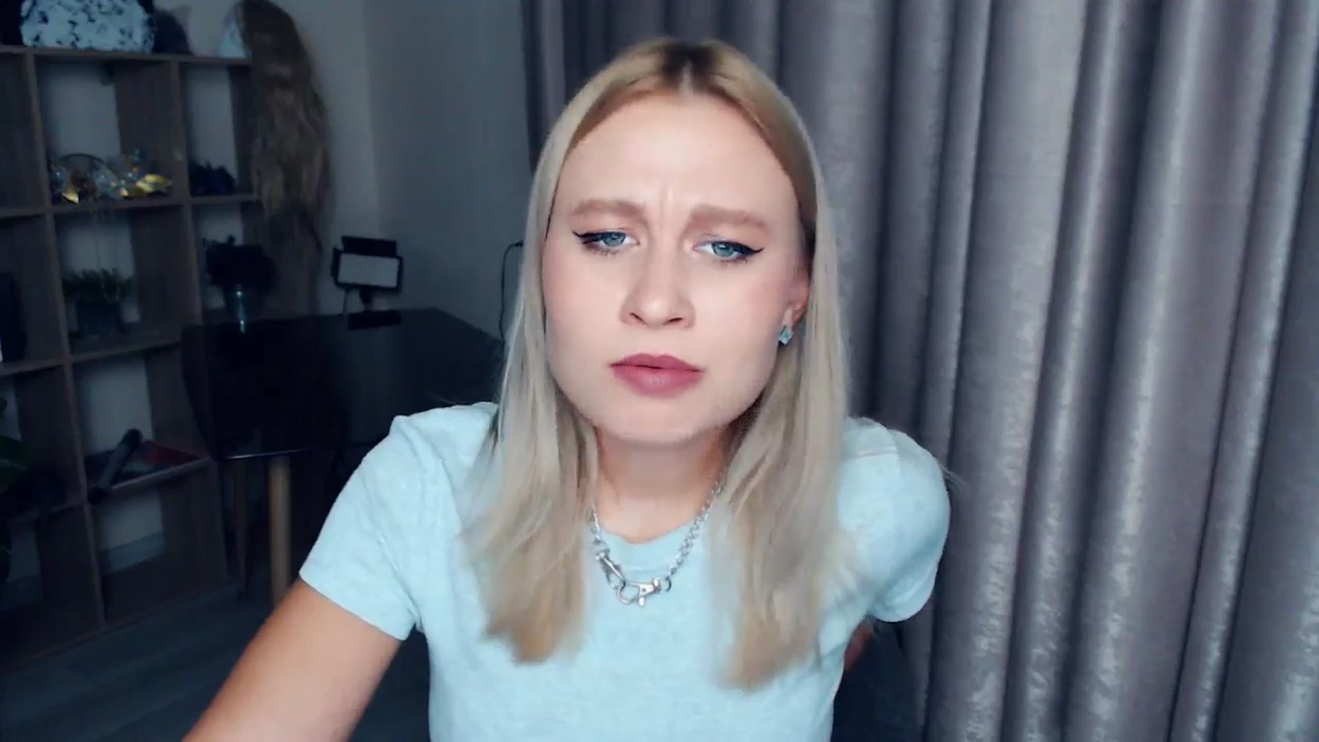 Gallery image thumbnail from Kukla_kolduna's myfreecams stream on, 11/23/2025, 18:45 image 9 of 20