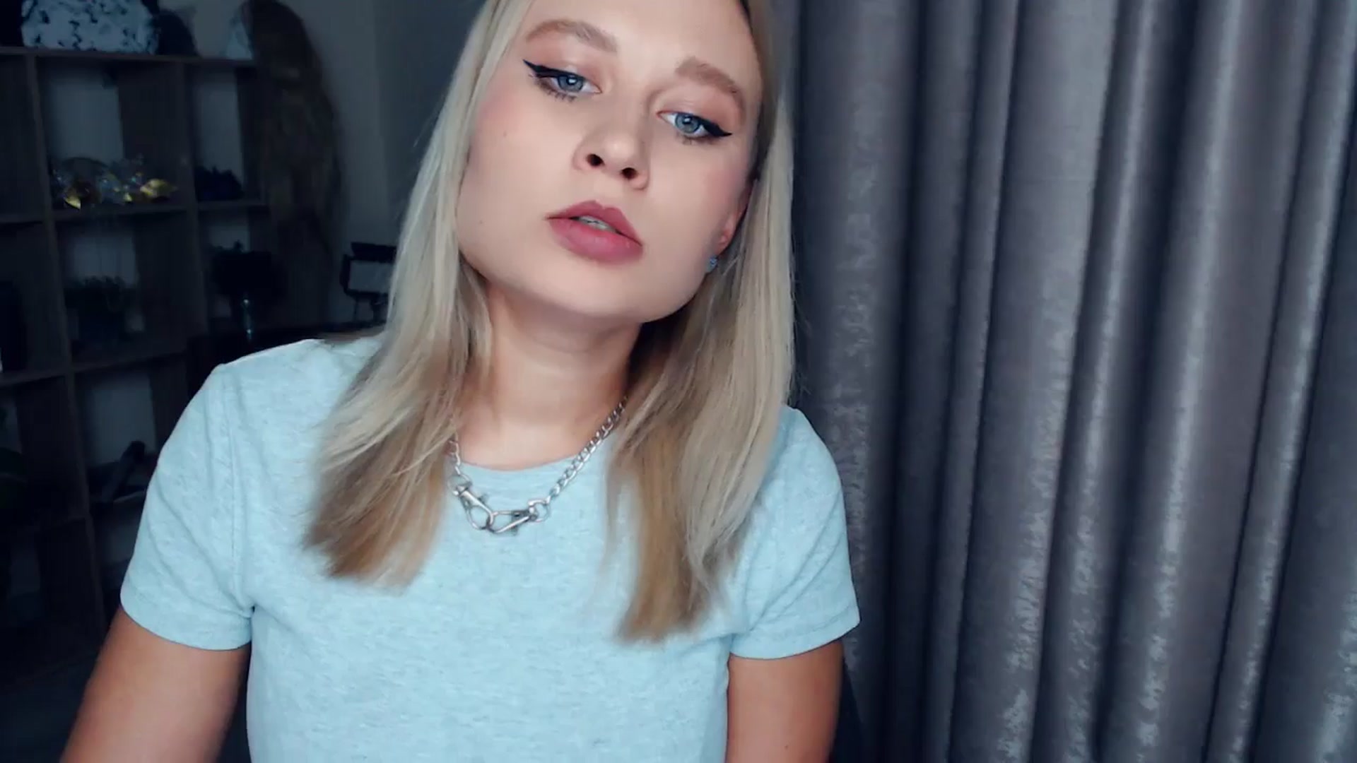 Gallery image thumbnail from Kukla_kolduna's myfreecams stream on, 11/23/2025, 18:45 image 15 of 20