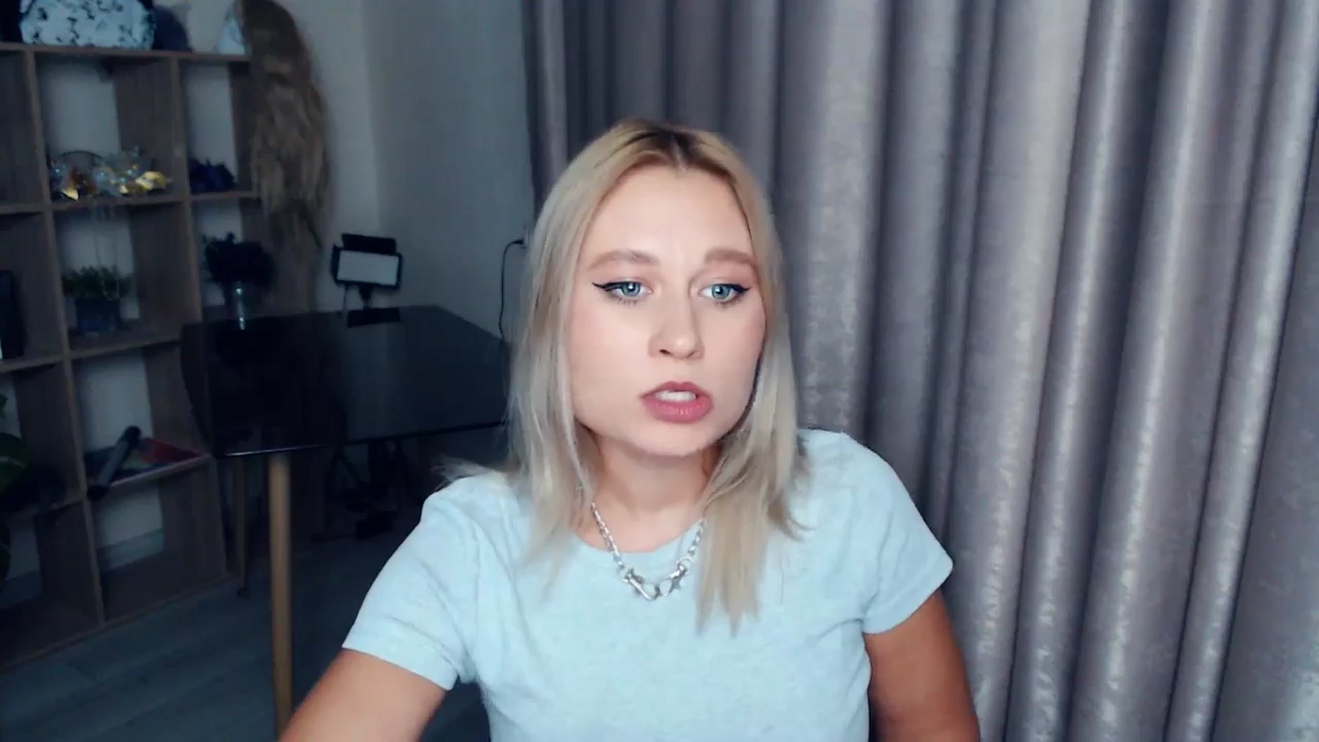 Gallery image thumbnail from Kukla_kolduna's myfreecams stream on, 11/23/2025, 18:45 image 20 of 20