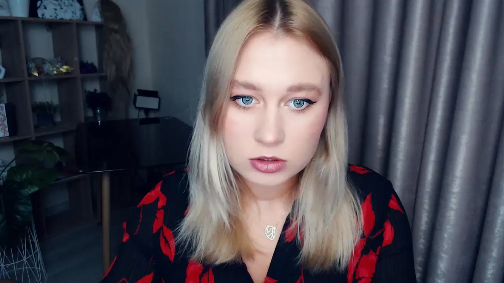 Gallery image thumbnail from Kukla_kolduna's myfreecams stream on, 11/26/2025, 16:37 image 3 of 20