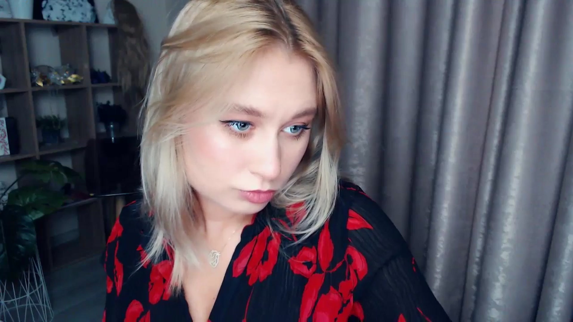 Gallery image thumbnail from Kukla_kolduna's myfreecams stream on, 11/26/2025, 16:37 image 15 of 20
