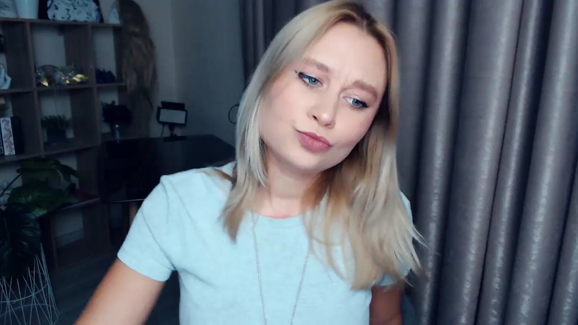Gallery image thumbnail from Kukla_kolduna's myfreecams stream on, 11/27/2025, 17:21 image 15 of 20