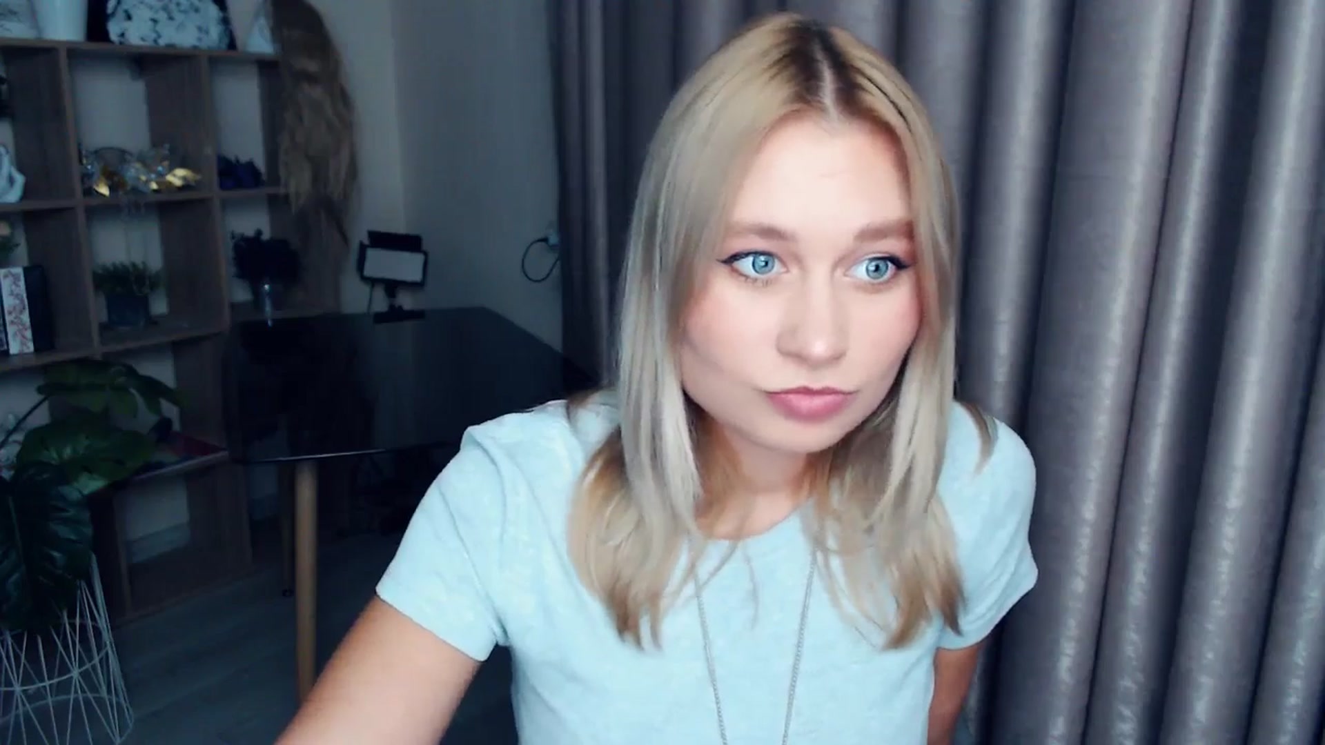 Gallery image thumbnail from Kukla_kolduna's myfreecams stream on, 11/27/2025, 18:47 image 5 of 20