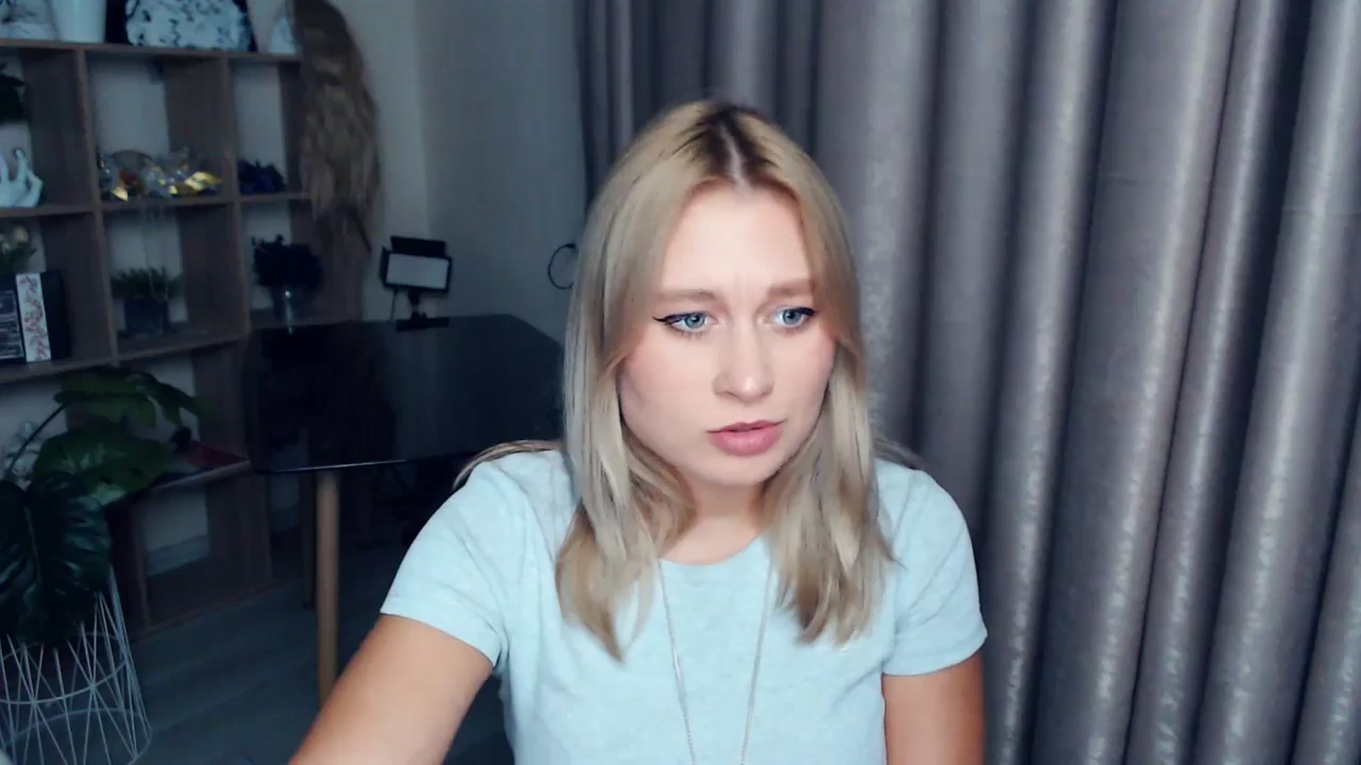 Gallery image thumbnail from Kukla_kolduna's myfreecams stream on, 11/27/2025, 18:47 image 12 of 20