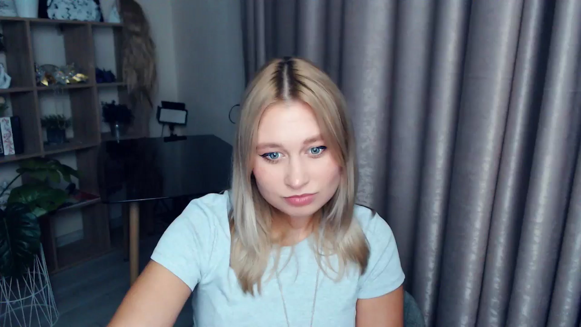 Gallery image thumbnail from Kukla_kolduna's myfreecams stream on, 11/27/2025, 18:47 image 7 of 20