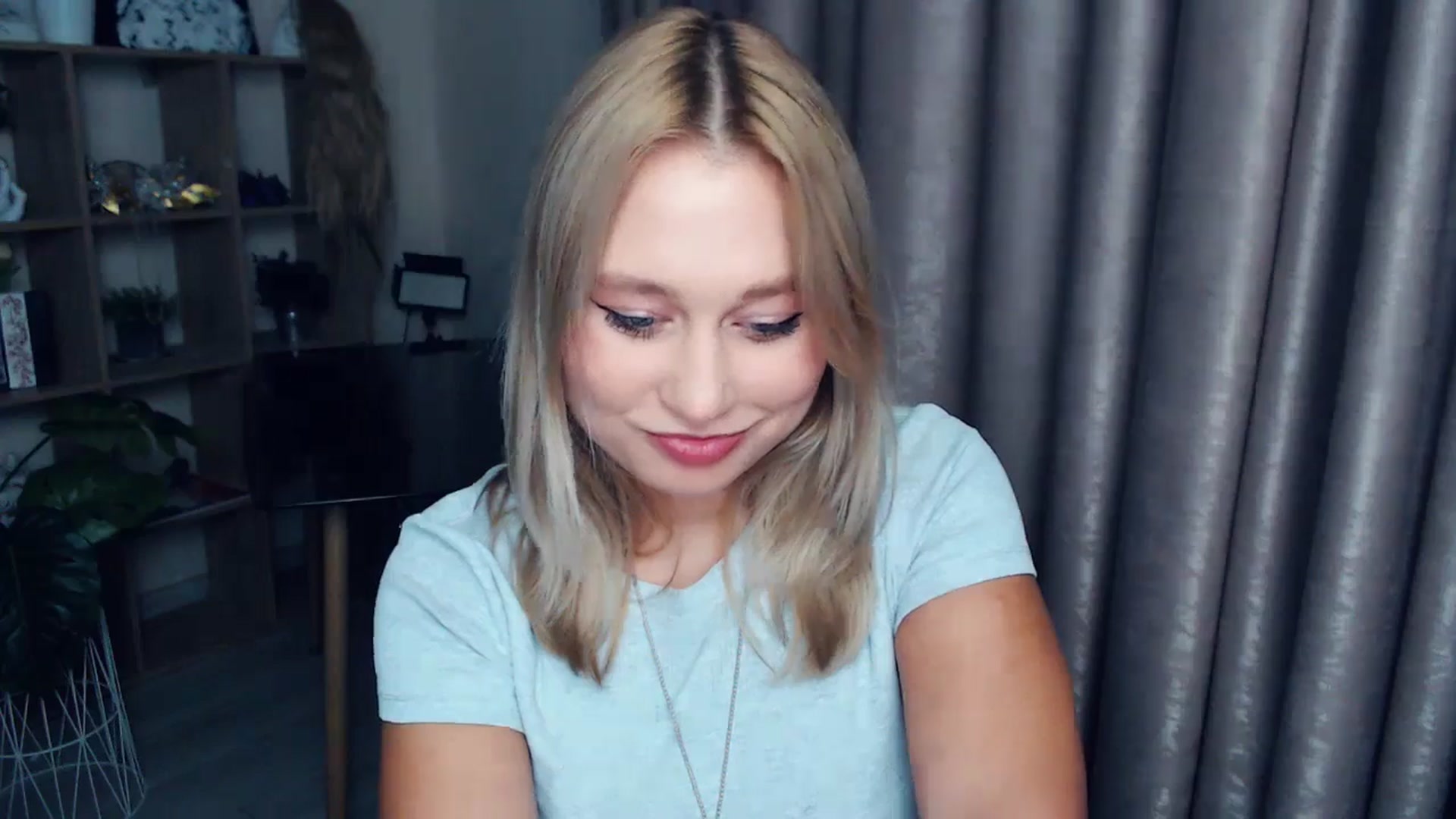 Gallery image thumbnail from Kukla_kolduna's myfreecams stream on, 11/27/2025, 18:47 image 3 of 20