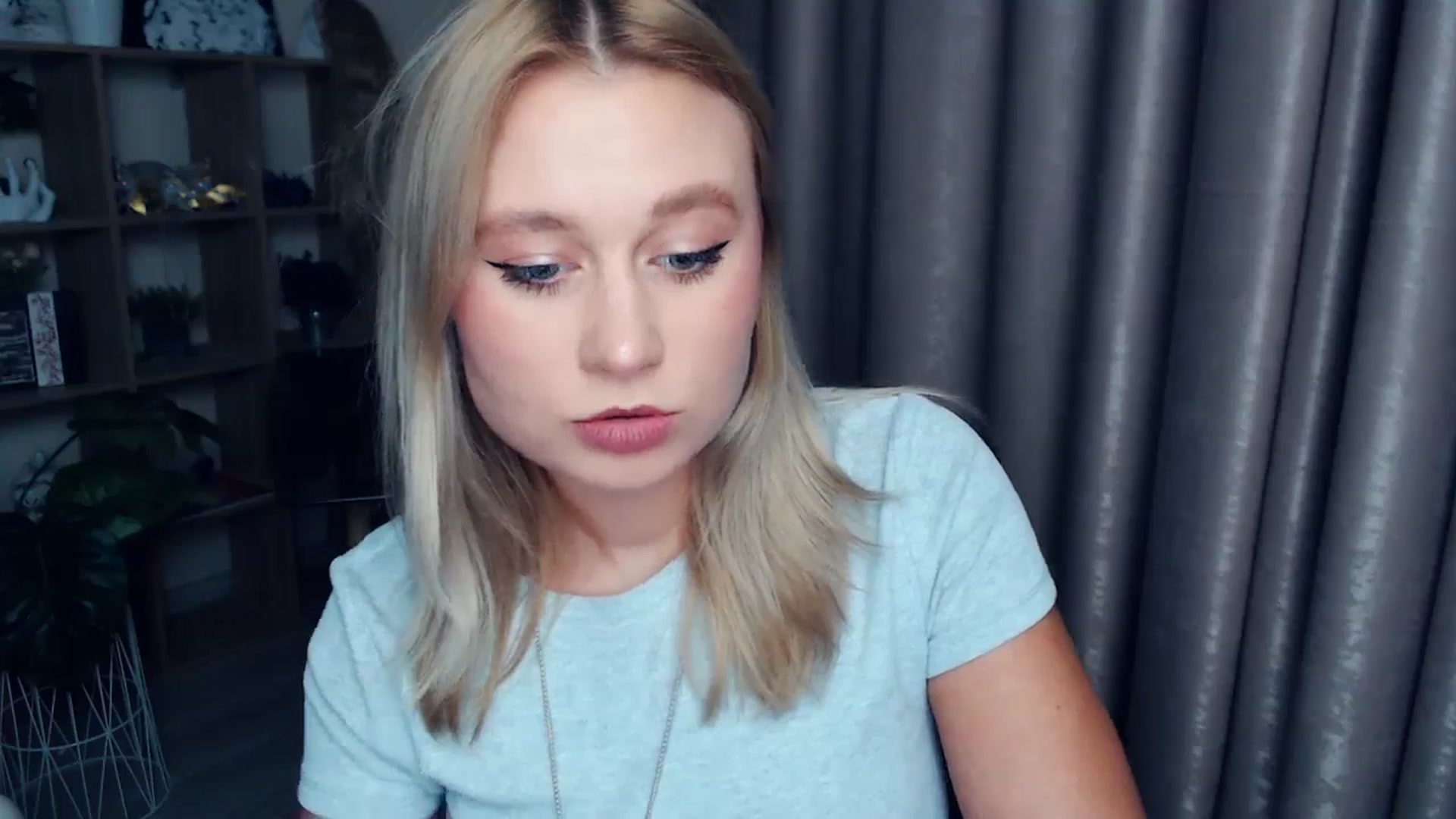 Gallery image thumbnail from Kukla_kolduna's myfreecams stream on, 11/27/2025, 18:47 image 19 of 20