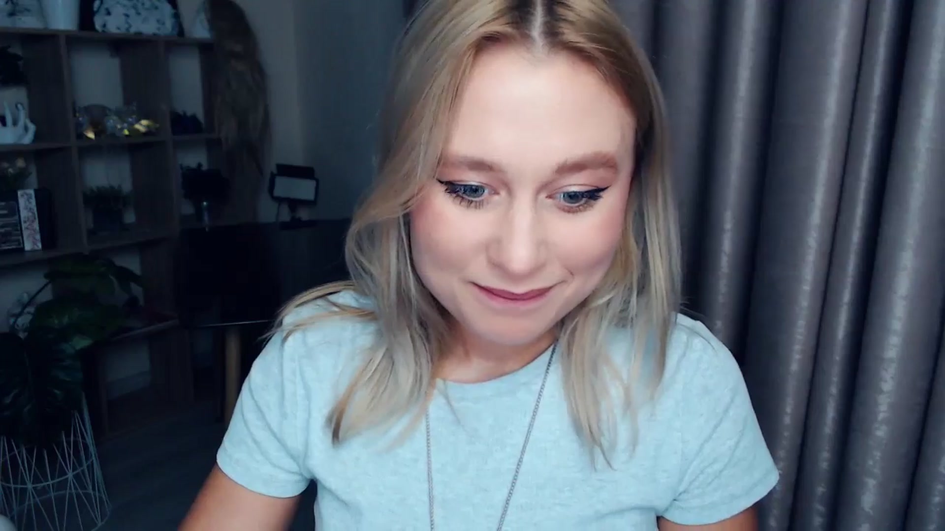 Gallery image thumbnail from Kukla_kolduna's myfreecams stream on, 11/27/2025, 18:47 image 18 of 20