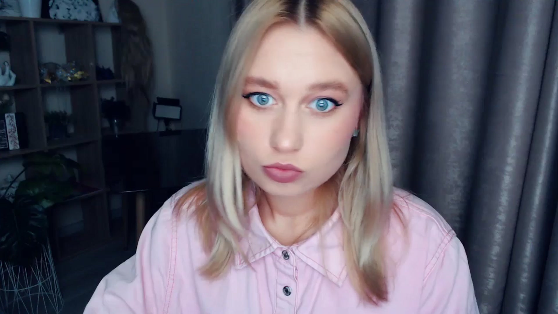 Gallery image thumbnail from Kukla_kolduna's myfreecams stream on, 11/29/2025, 17:09 image 10 of 20