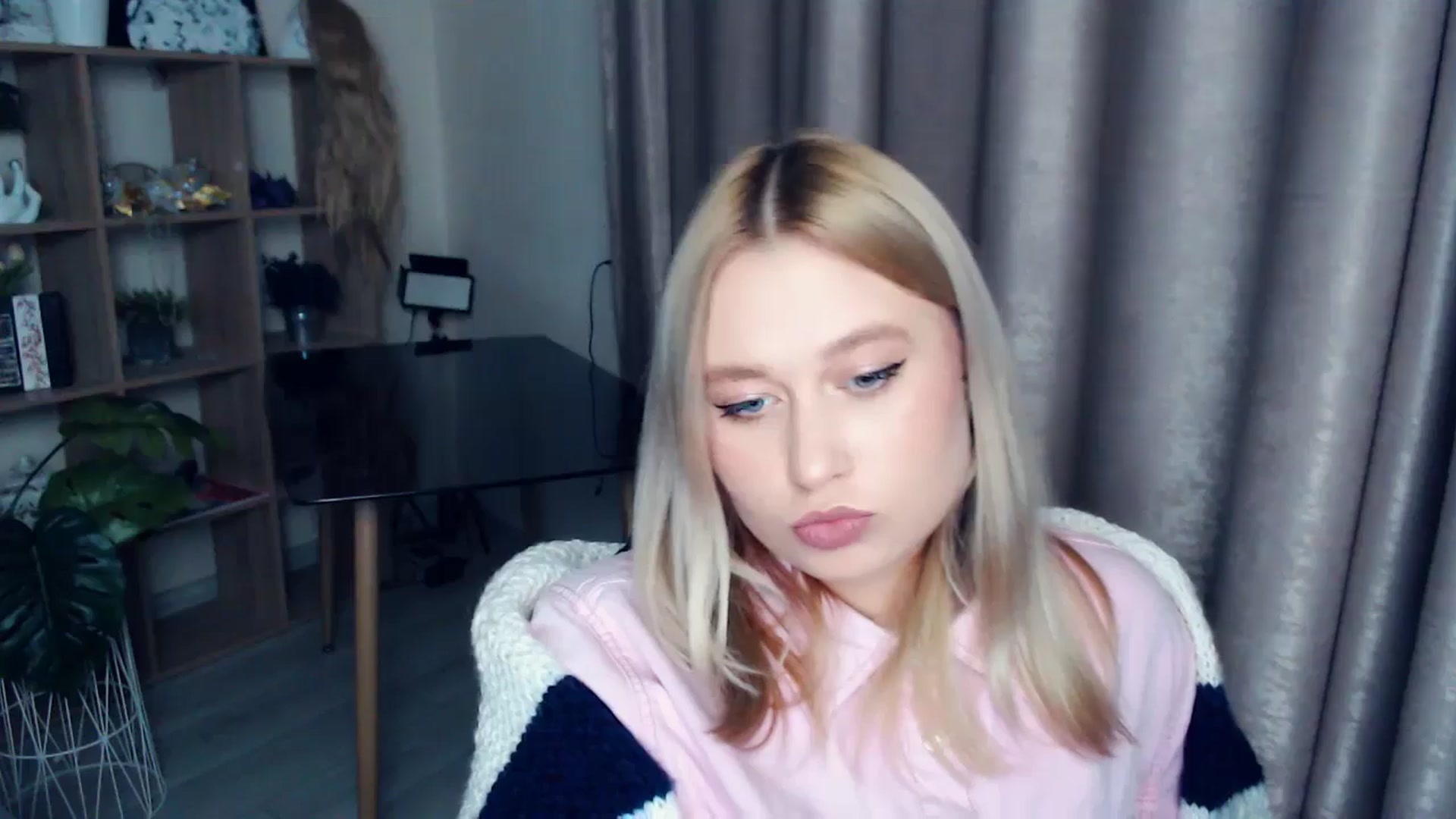 Gallery image thumbnail from Kukla_kolduna's myfreecams stream on, 11/29/2025, 17:09 image 20 of 20