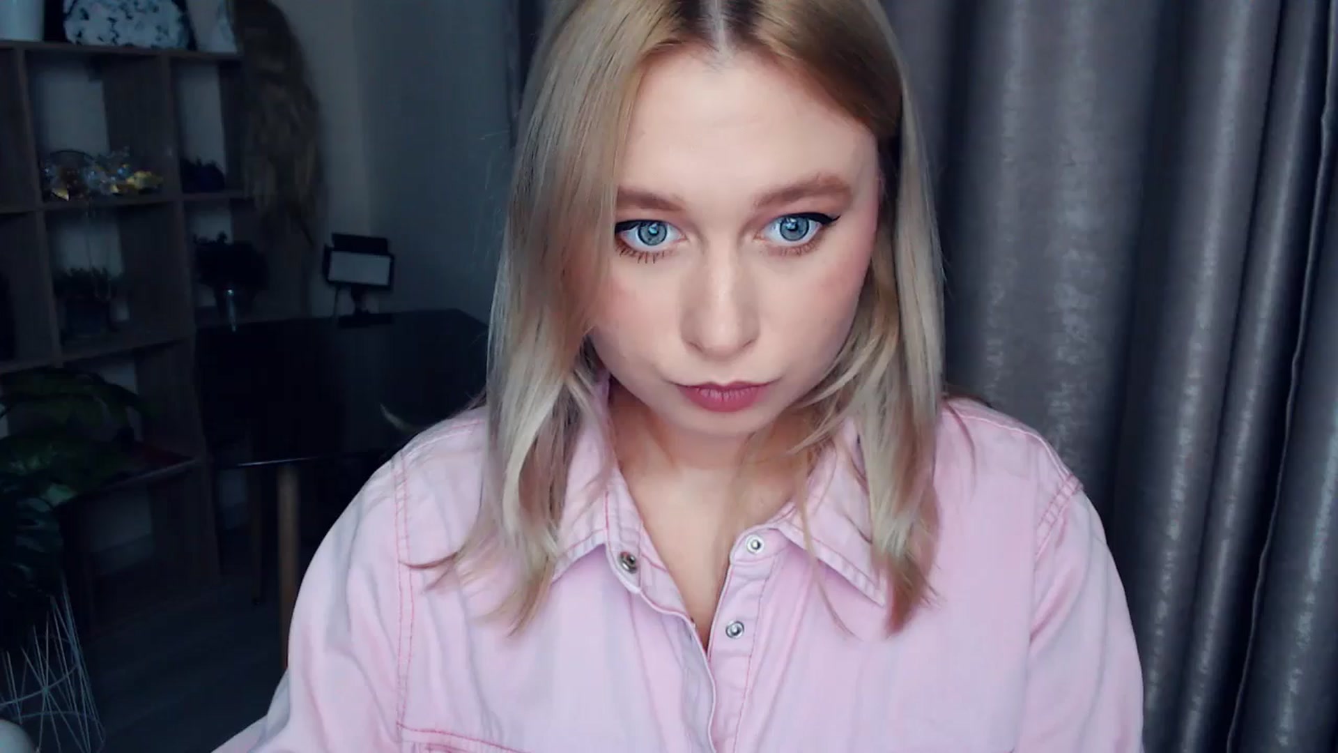 Gallery image thumbnail from Kukla_kolduna's myfreecams stream on, 11/30/2025, 02:44 image 1 of 20