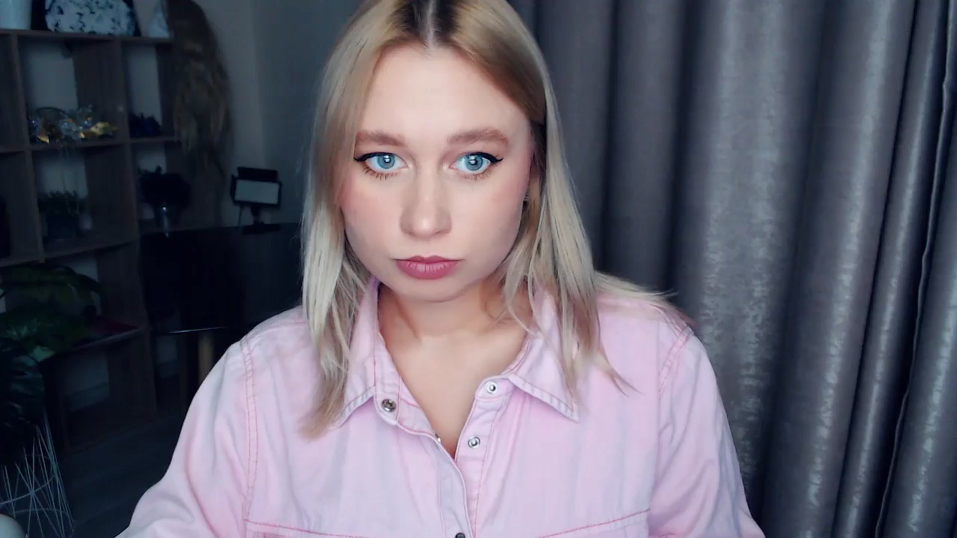 Gallery image thumbnail from Kukla_kolduna's myfreecams stream on, 11/30/2025, 02:44 image 8 of 20