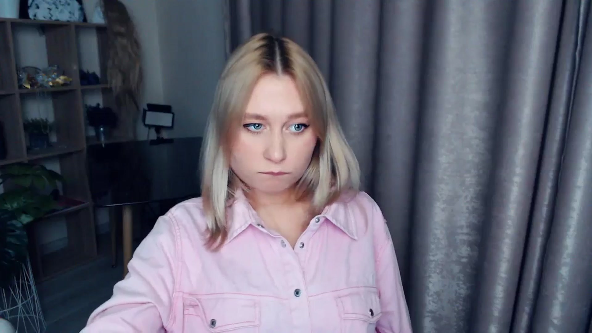 Gallery image thumbnail from Kukla_kolduna's myfreecams stream on, 11/30/2025, 02:44 image 19 of 20