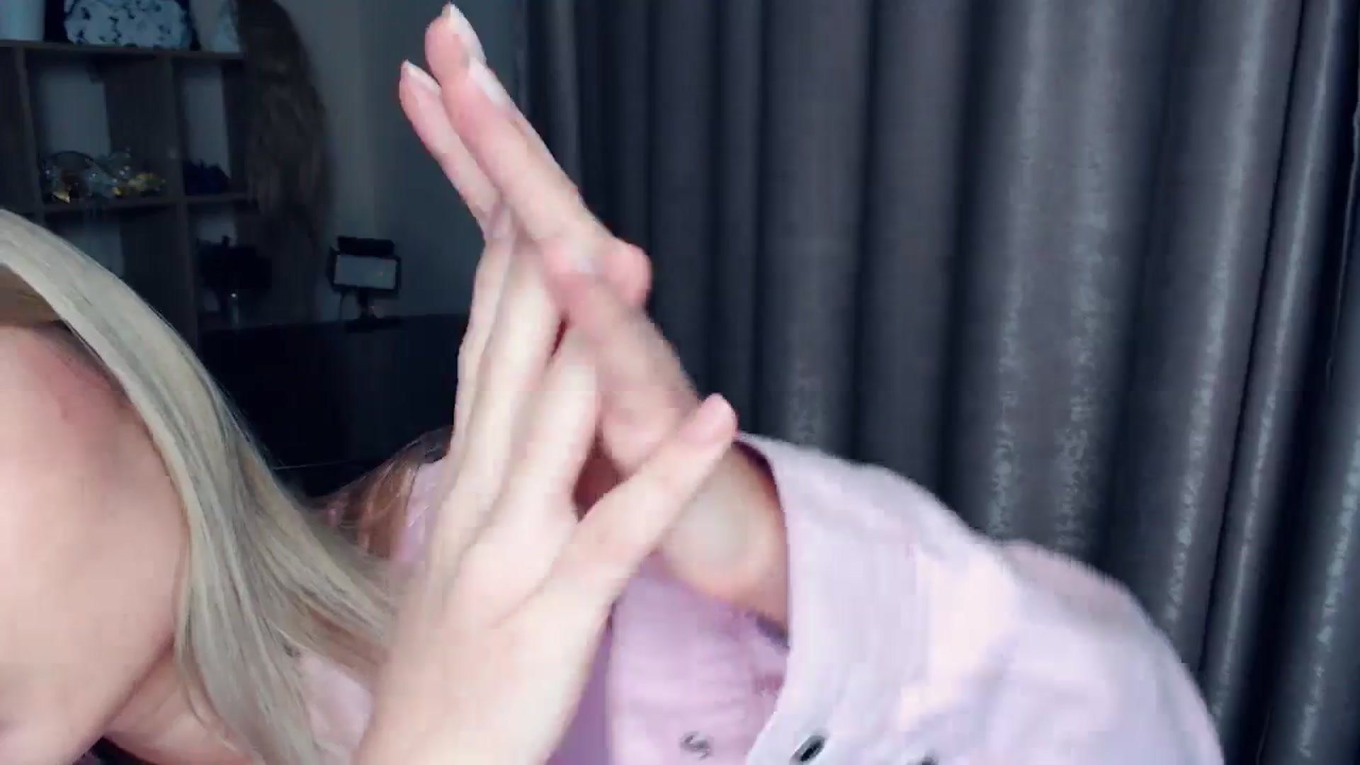 Gallery image thumbnail from Kukla_kolduna's myfreecams stream on, 11/30/2025, 02:44 image 9 of 20