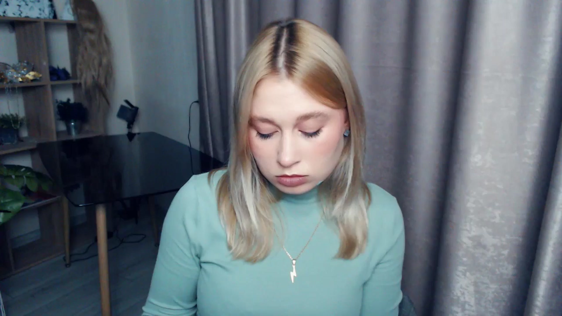 Gallery image thumbnail from Kukla_kolduna's myfreecams stream on, 12/03/2025, 15:49 image 14 of 20