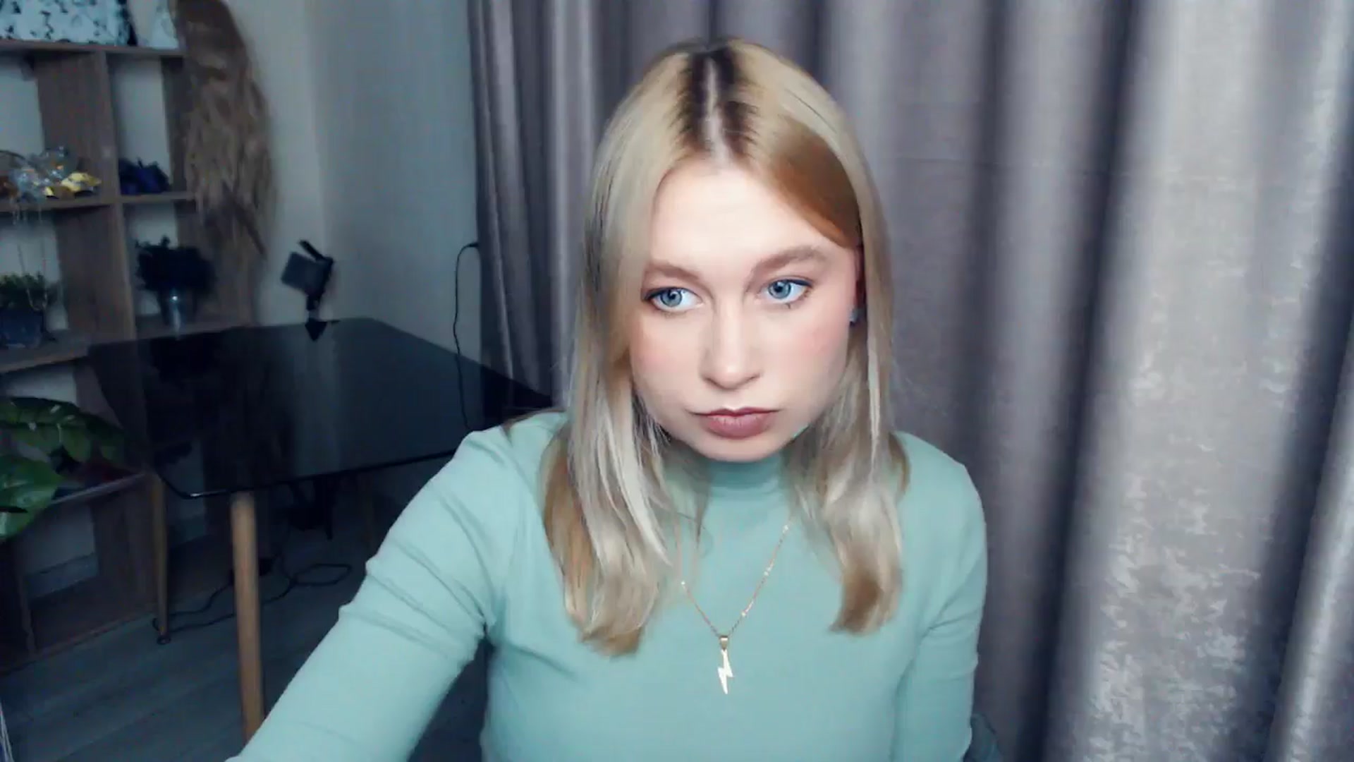 Gallery image thumbnail from Kukla_kolduna's myfreecams stream on, 12/03/2025, 15:49 image 17 of 20