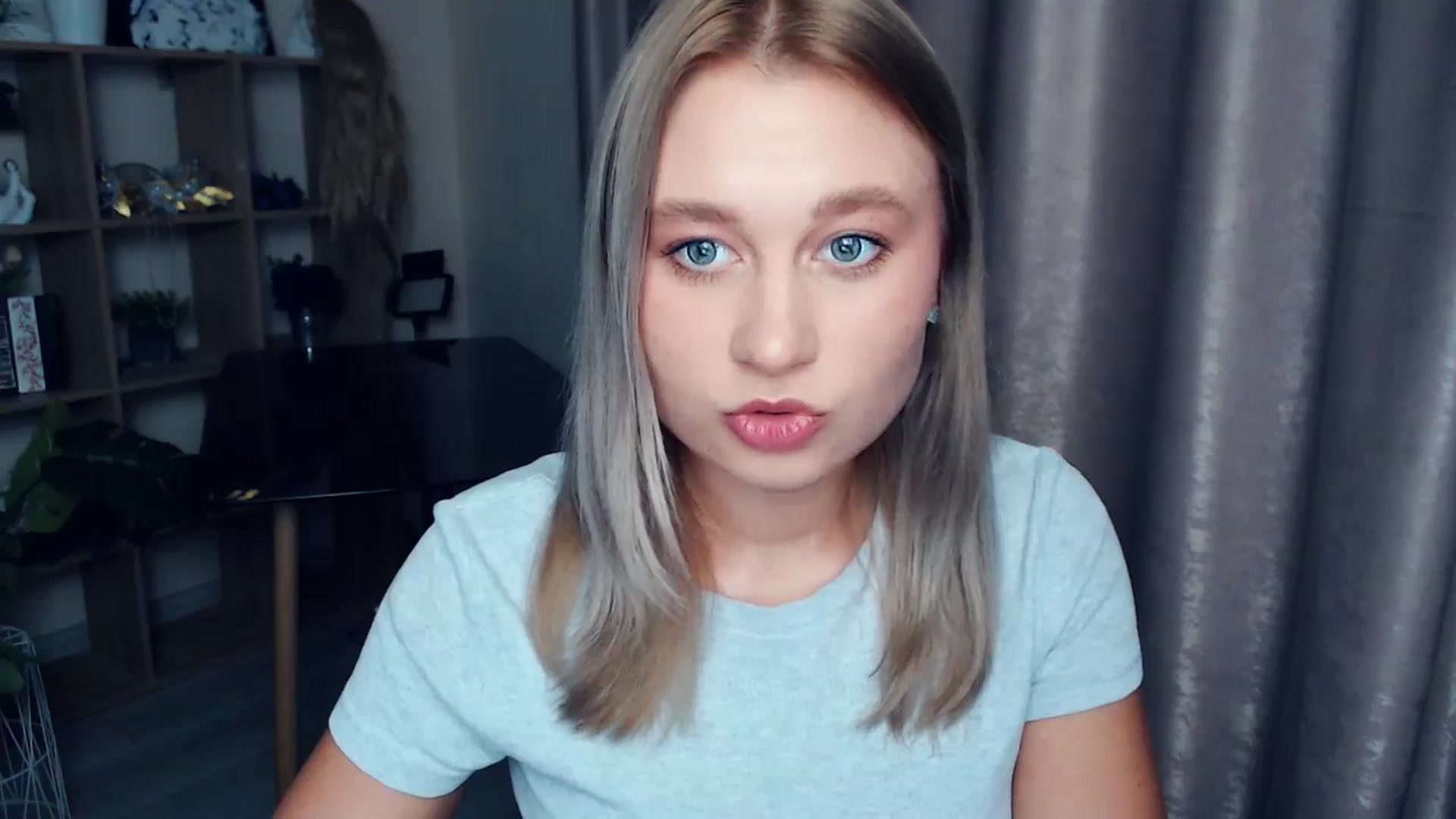 Gallery image thumbnail from Kukla_kolduna's myfreecams stream on, 12/04/2025, 16:22 image 14 of 20